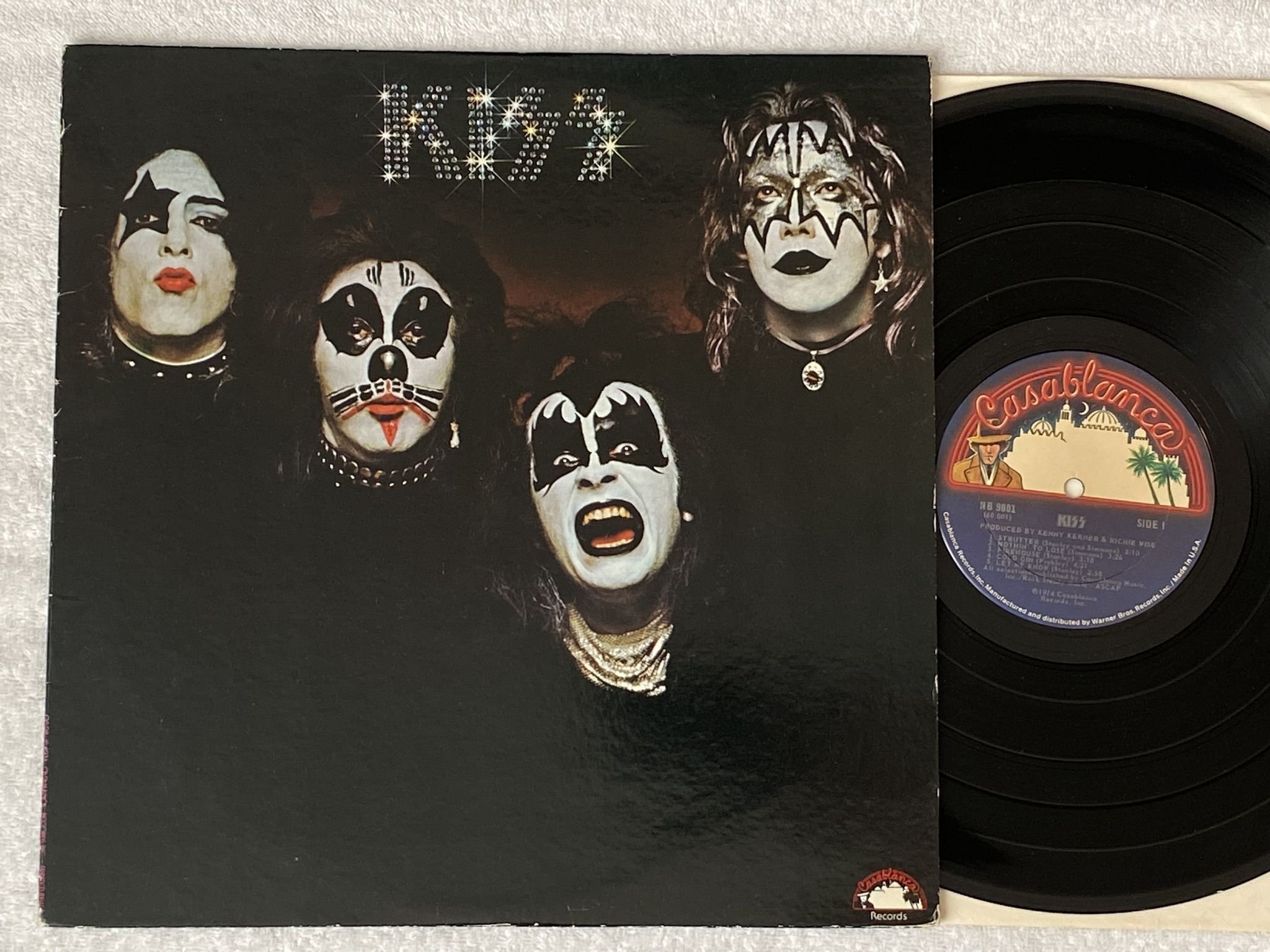 Omslagsbild för skivan KISS s/t LP -74 US CASABLANCA nb 9001 ***** no "kissin' time" *****