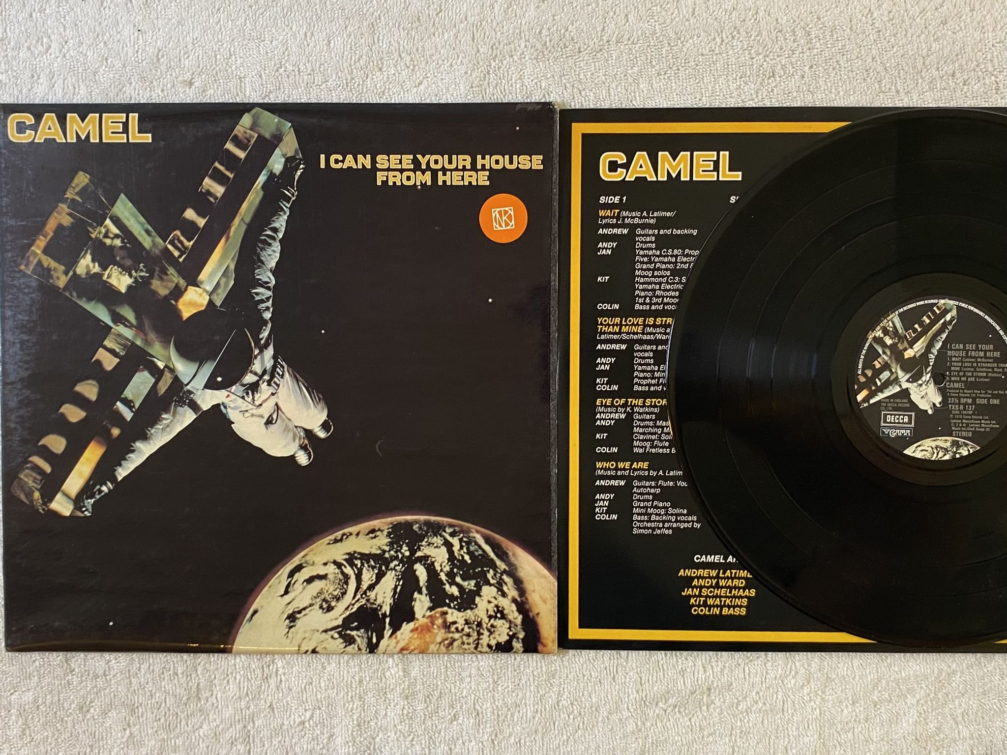 Omslagsbild för skivan CAMEL I can see your house from here LP -79 UK DECCA TXS-R 137