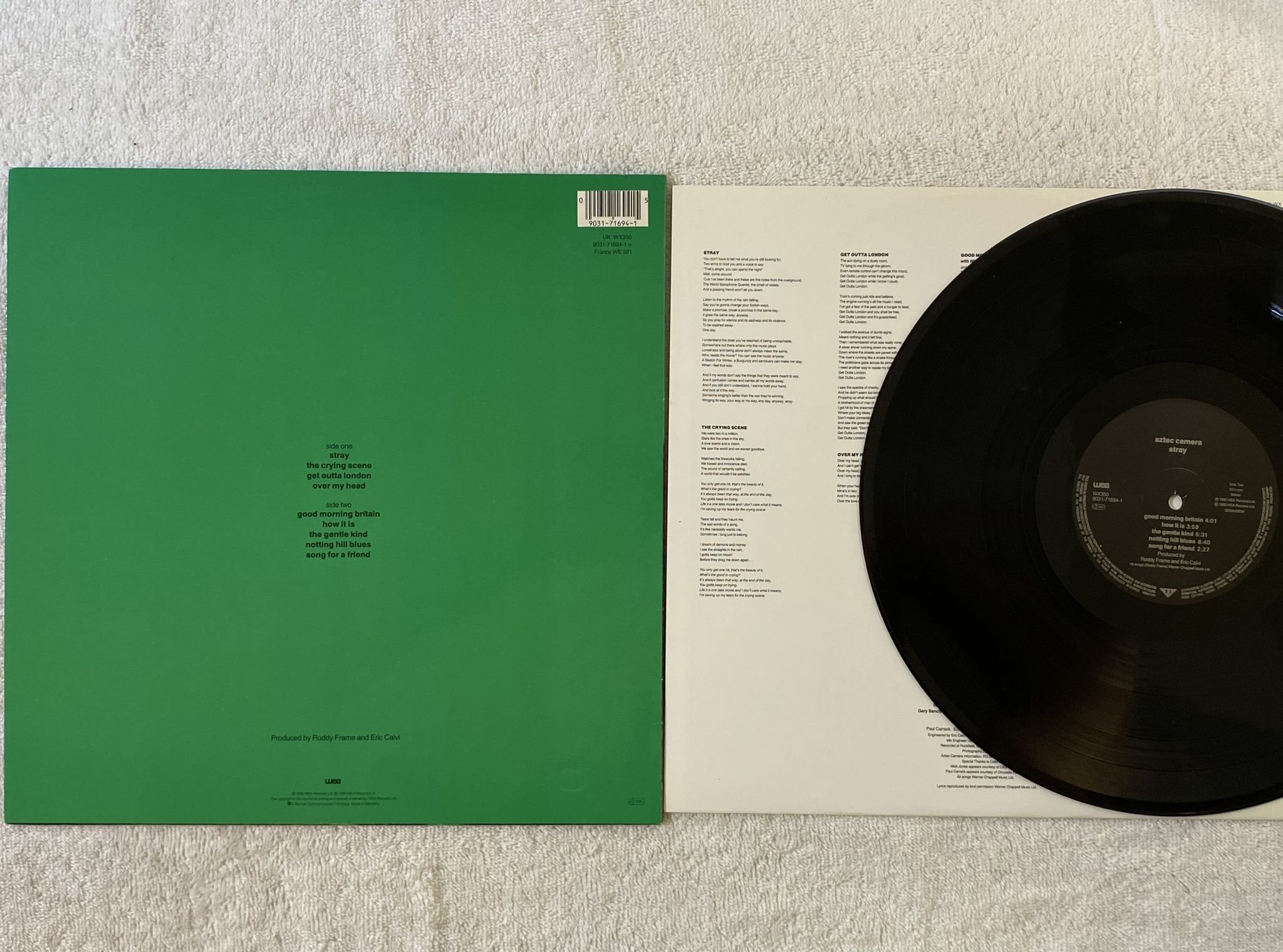 Omslagsbild för skivan AZTEC CAMERA stray LP -90 WEA 9031716941