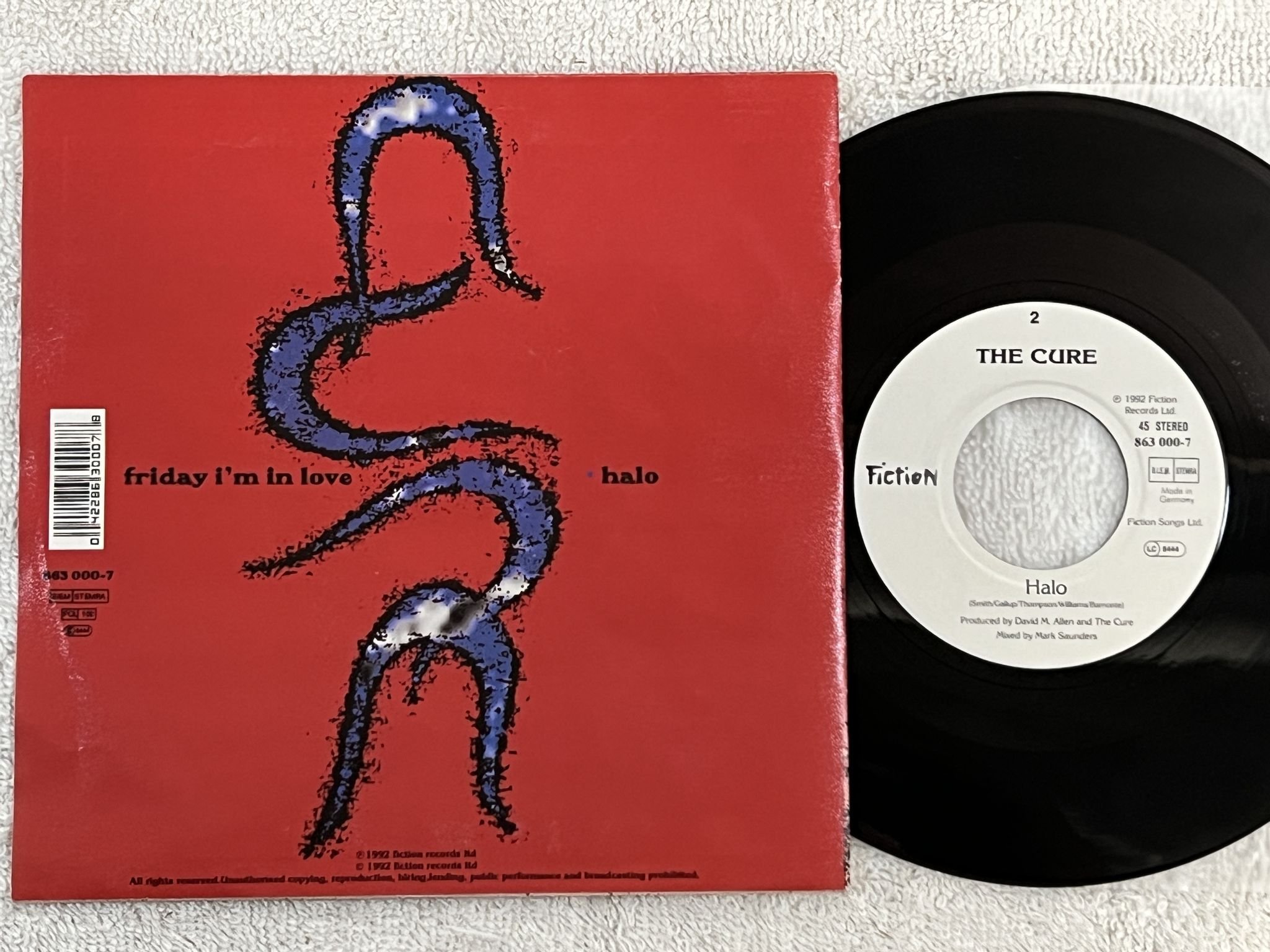 Omslagsbild för skivan THE CURE friday, I'm in love 7" -92 Ger FICTION 863 000-7 *** Classic !! ***