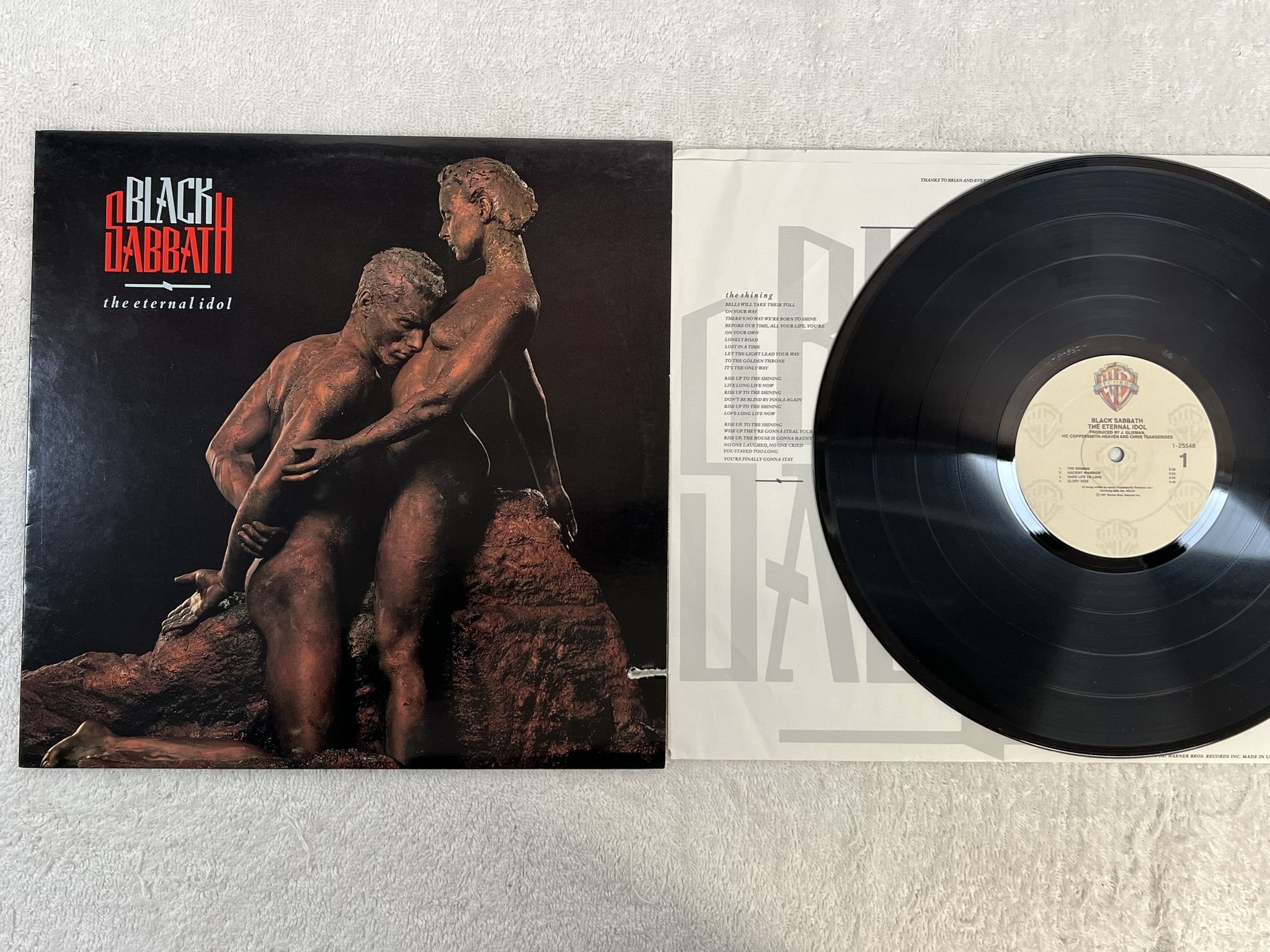 Omslagsbild för skivan BLACK SABBATH the eternal idol LP -87 US WARNER BROS 1-25548