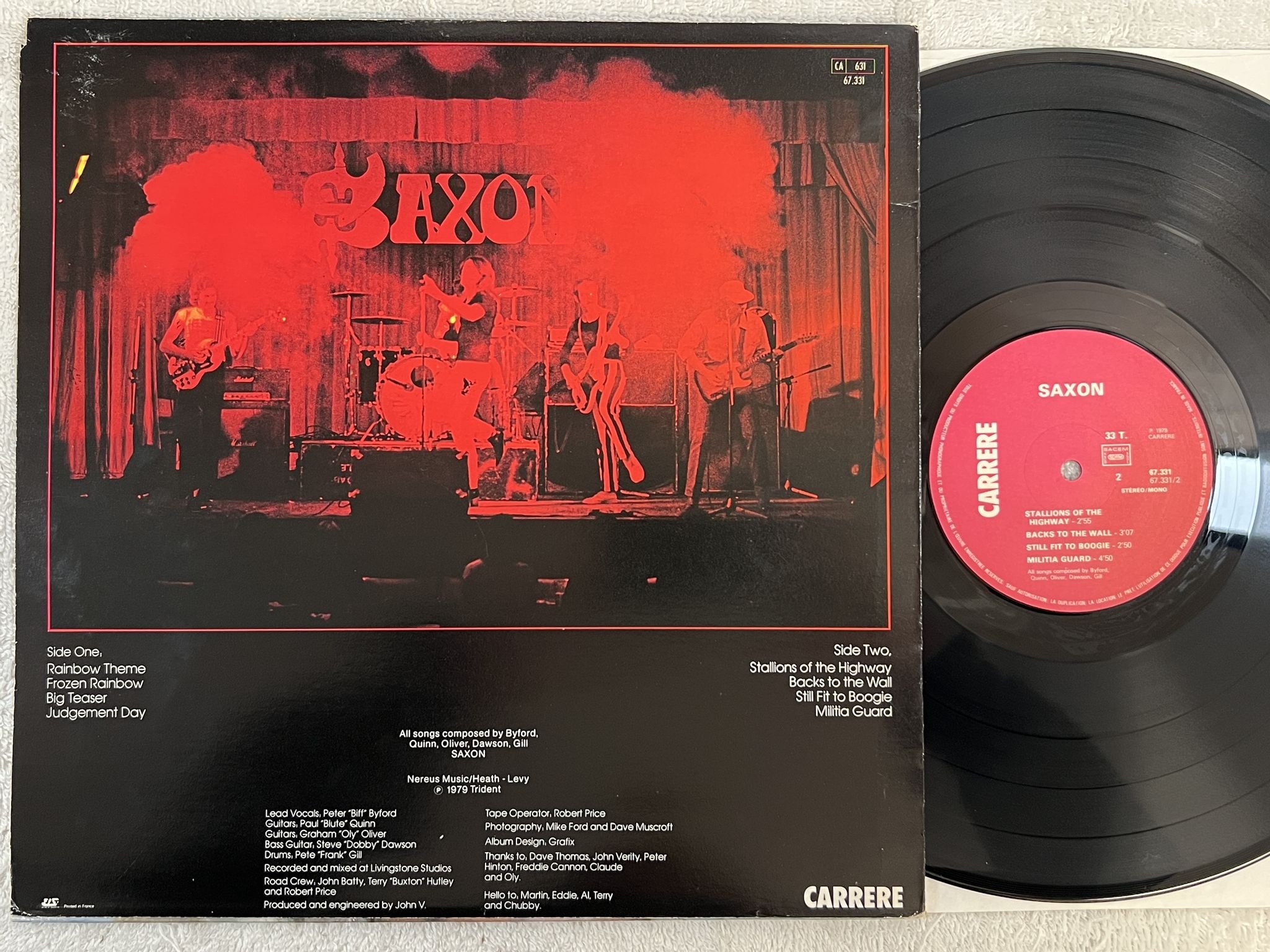 Omslagsbild för skivan SAXON s/t LP -79 Fra CARRERE 67331