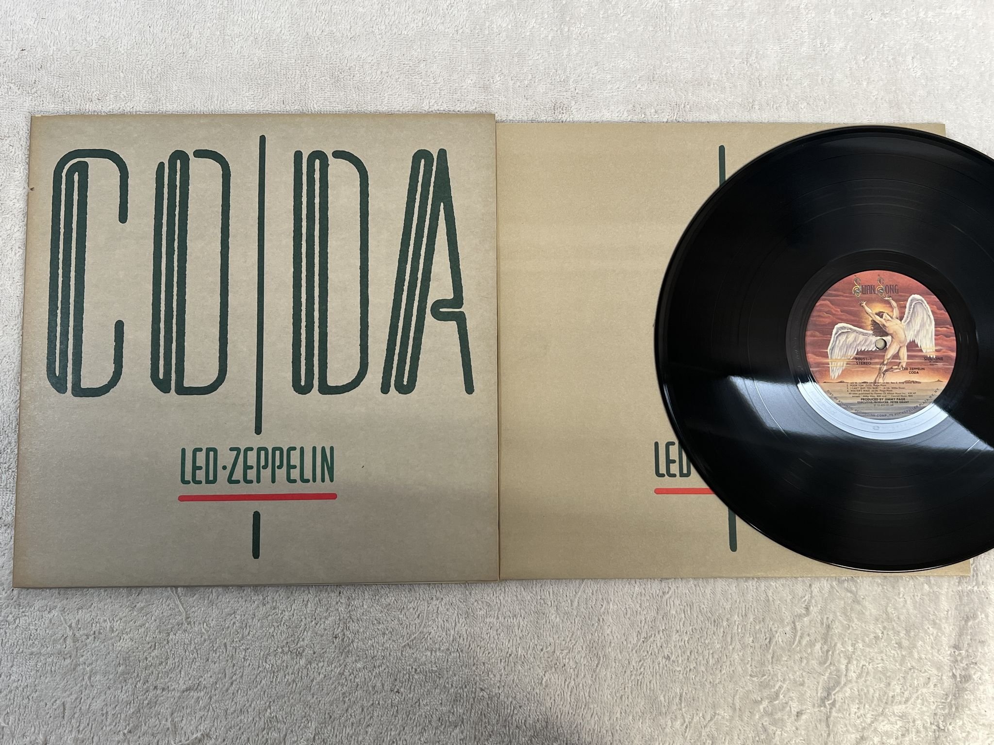 Omslagsbild för skivan LED ZEPPELIN coda LP -82 US SWAN SONG 90051-1