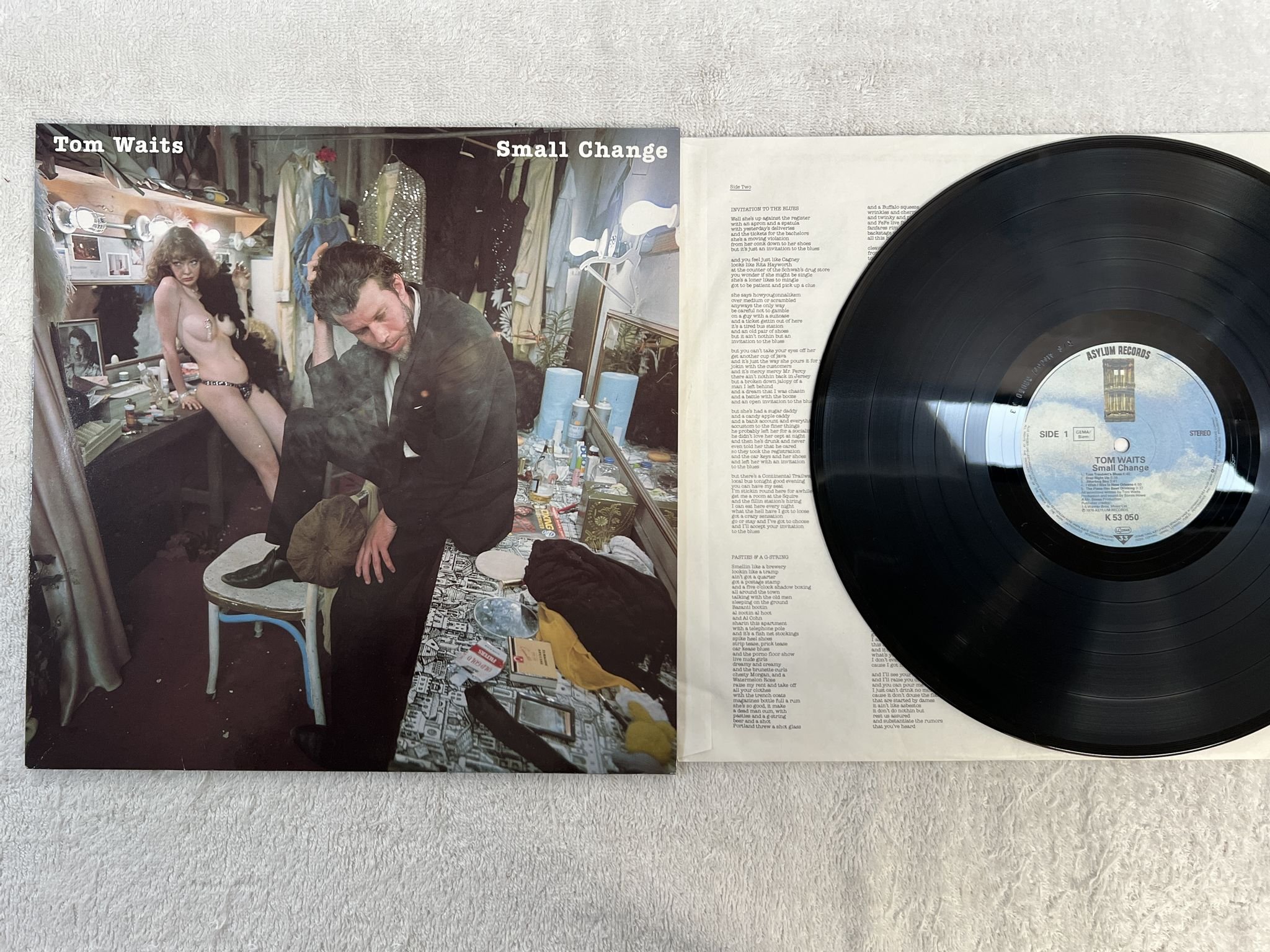 Omslagsbild för skivan TOM WAITS small change LP Ger ASYLUM K 53050