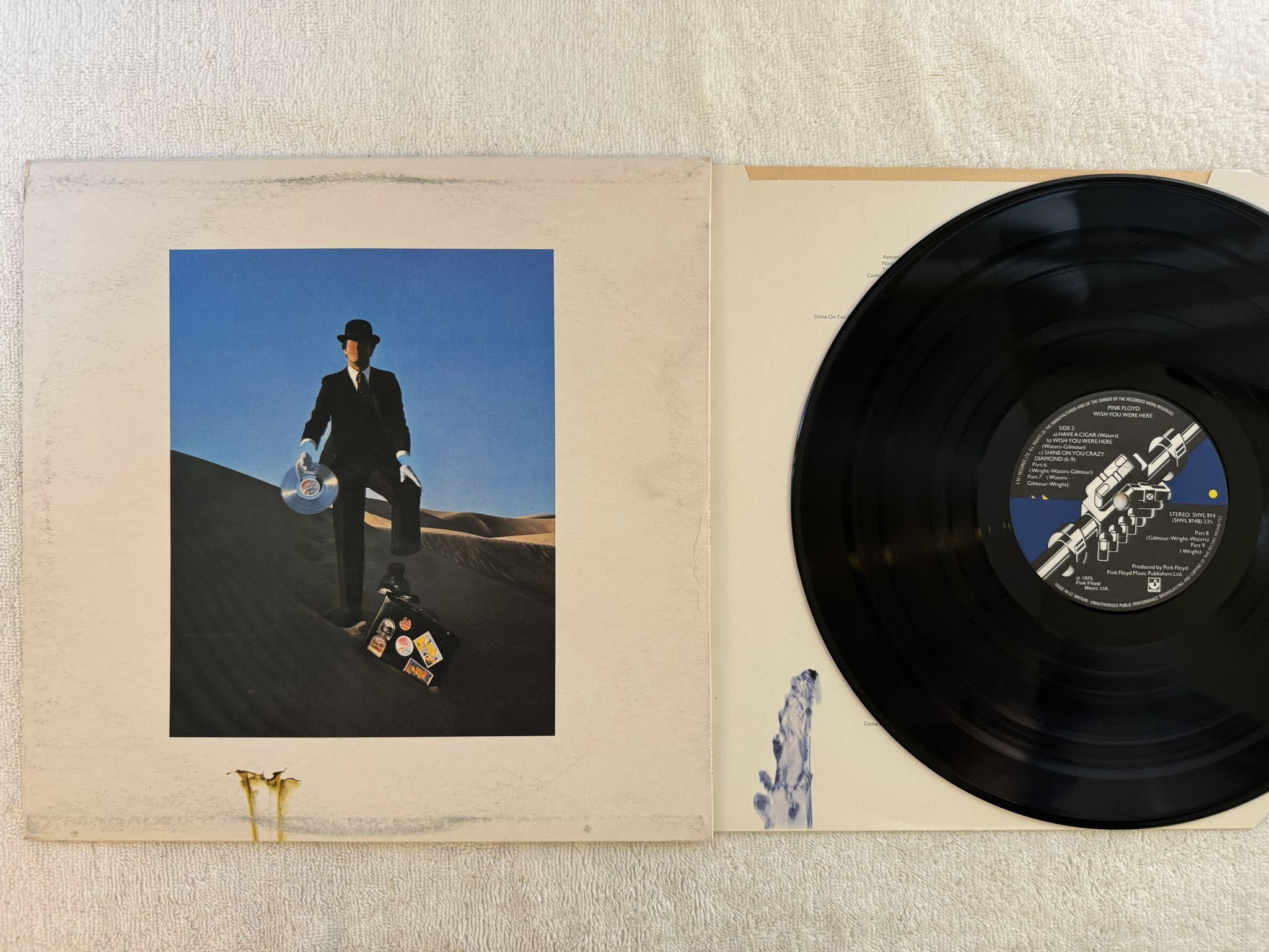 Omslagsbild för skivan THE PINK FLOYD wish you were here LP -75 UK HARVEST SHVL 814 ** w/ postcard **