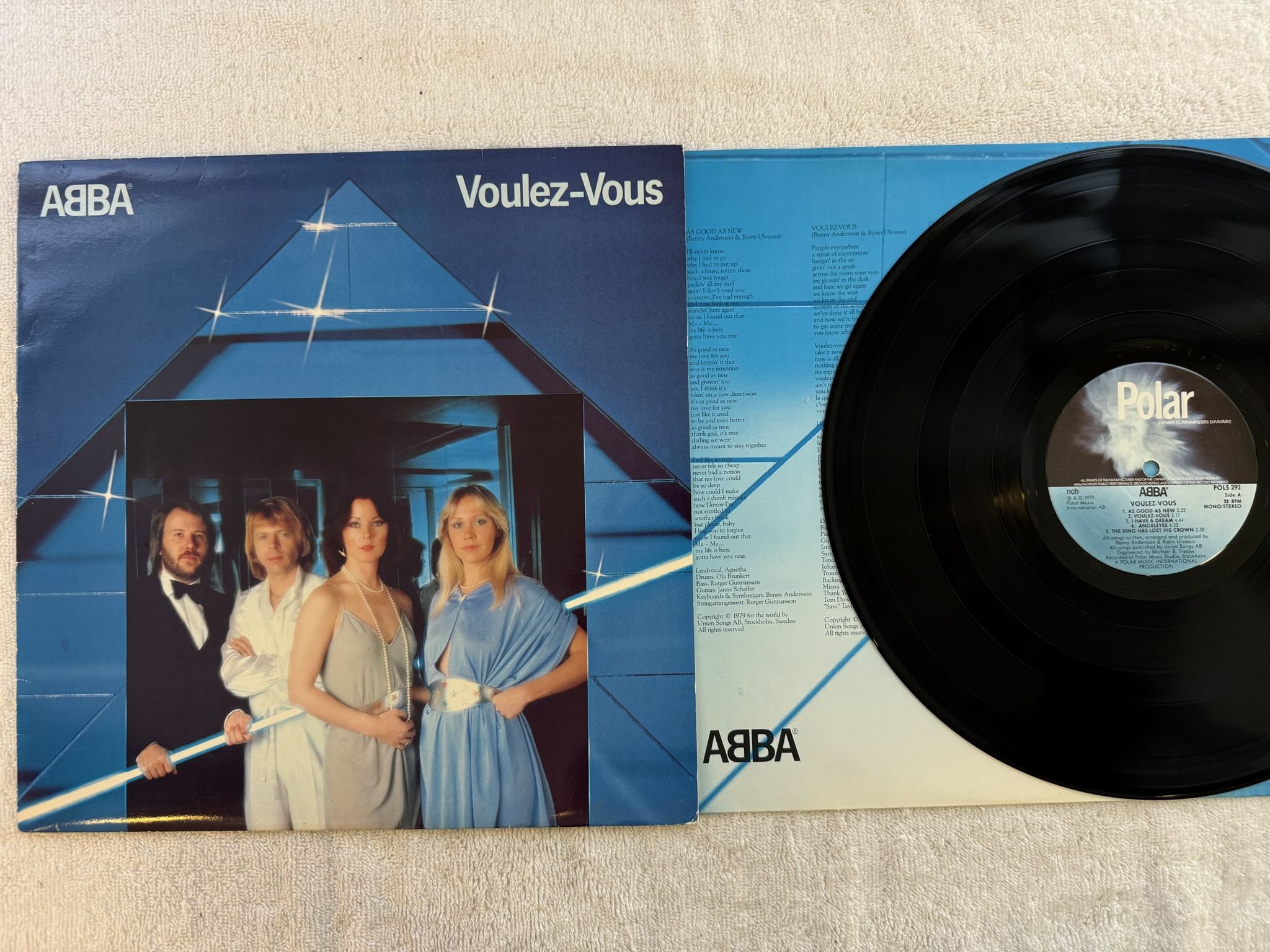 Omslagsbild för skivan ABBA voulez-vous LP -79 Swe POLAR POLS 292