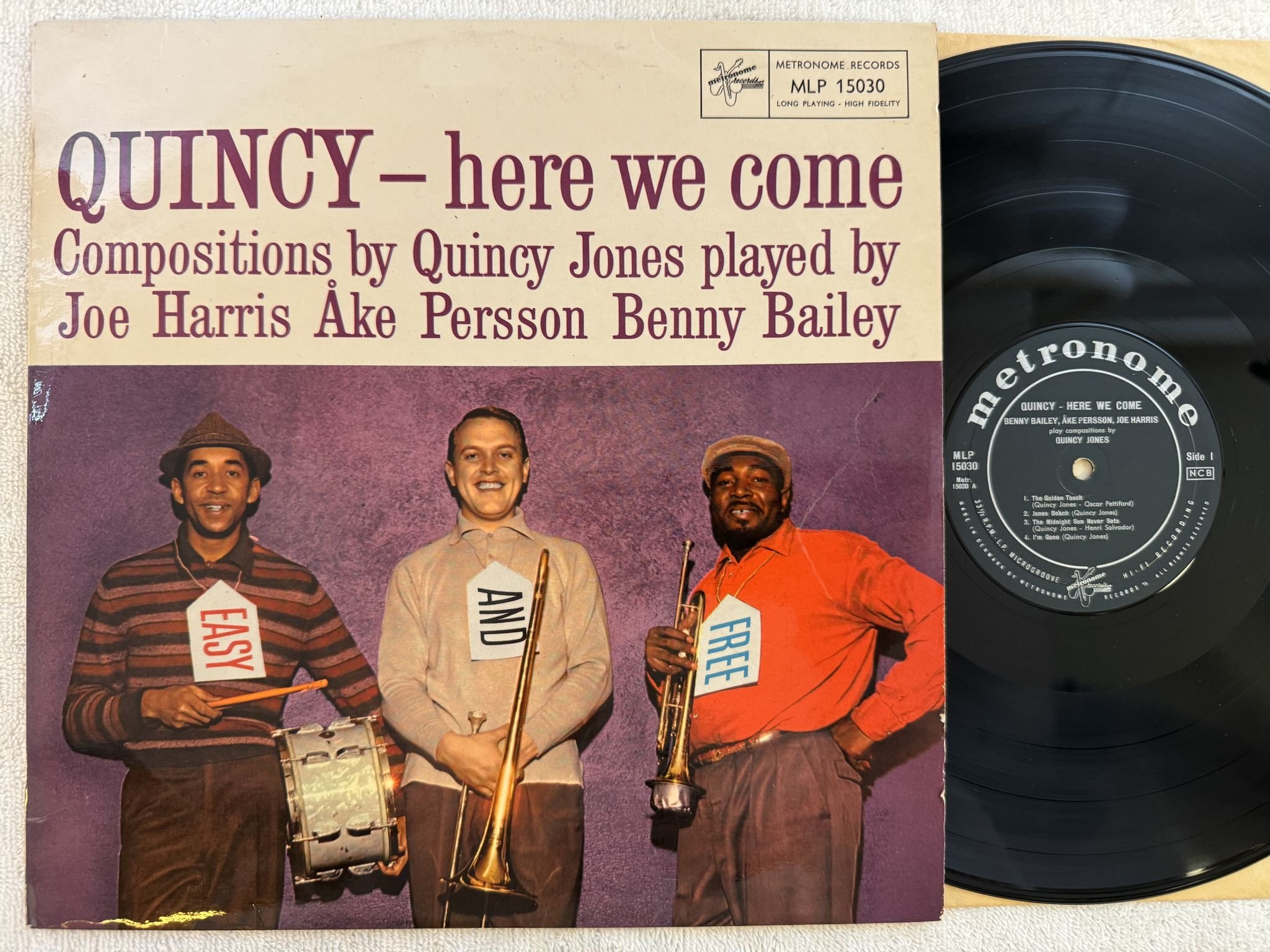 Omslagsbild för skivan QUINCY JONES here we come LP -59 Swe METRONOME MLP 15030
