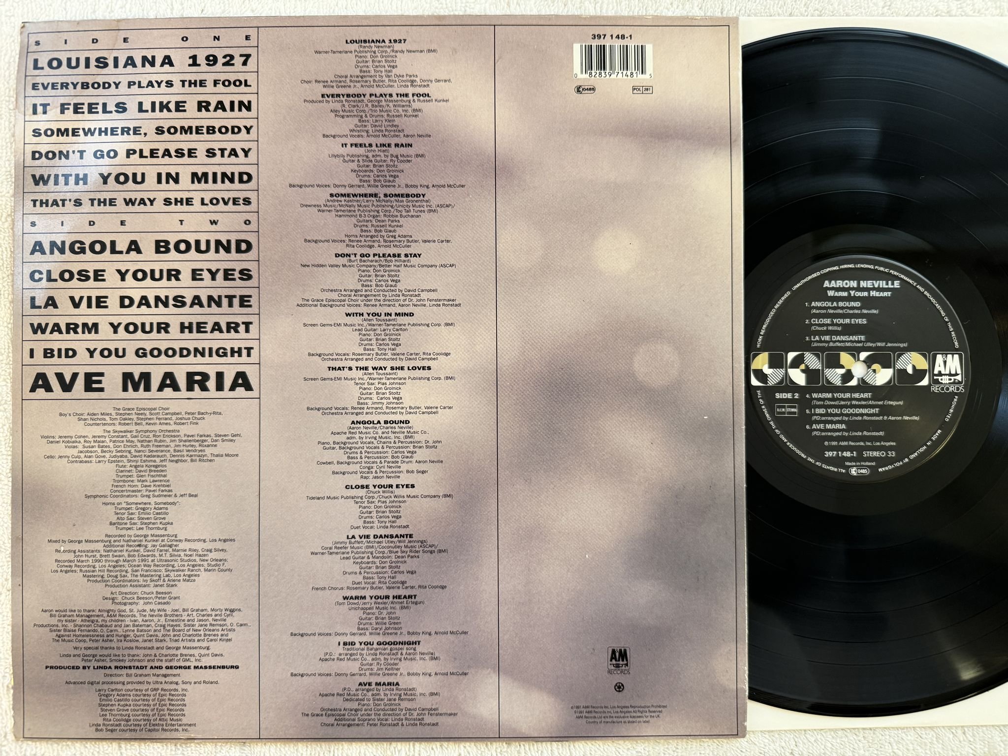 Omslagsbild för skivan AARON NEVILLE warm your heart LP -91 Hol A&M 397148-1 *** Audiophile ***