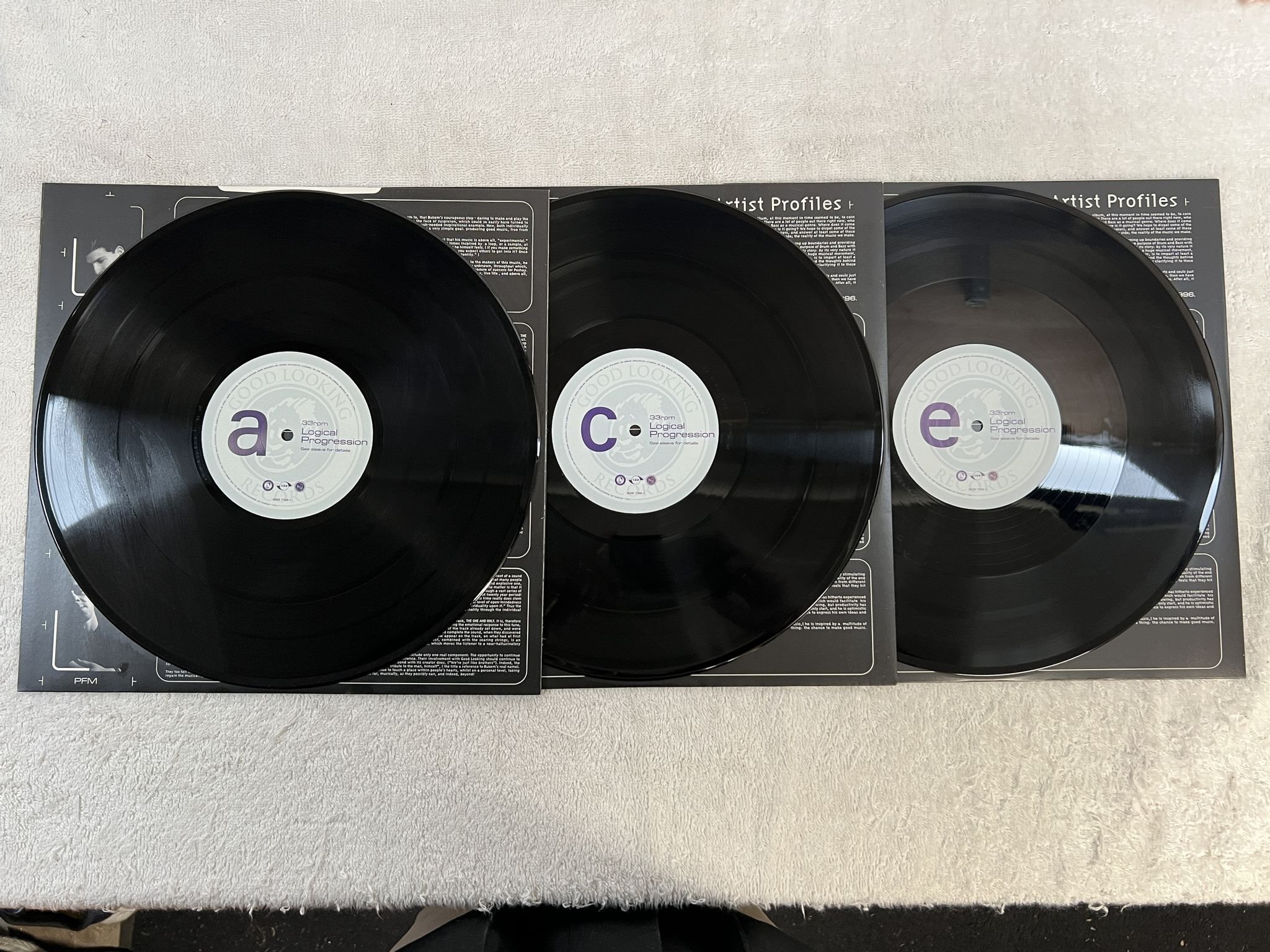 Omslagsbild för skivan L.T.J. BUKEM Logical Progression 3xLP -96 UK 828739-1 ** DRUM N BASS / JUNGLE **