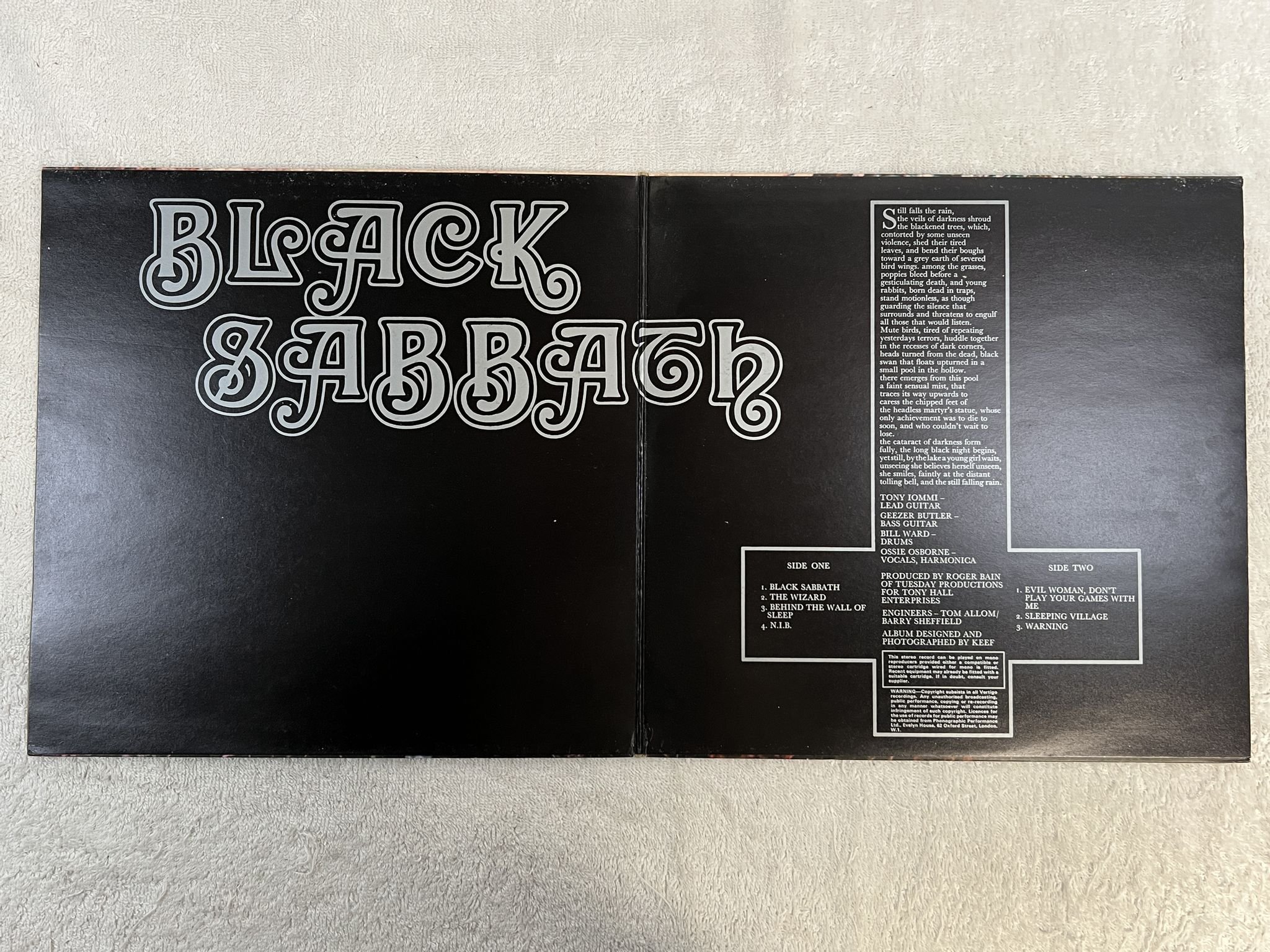 Omslagsbild för skivan BLACK SABBATH s/t LP -70 UK VERTIGO swirl 847 903 VTY *** Masterpiece ***