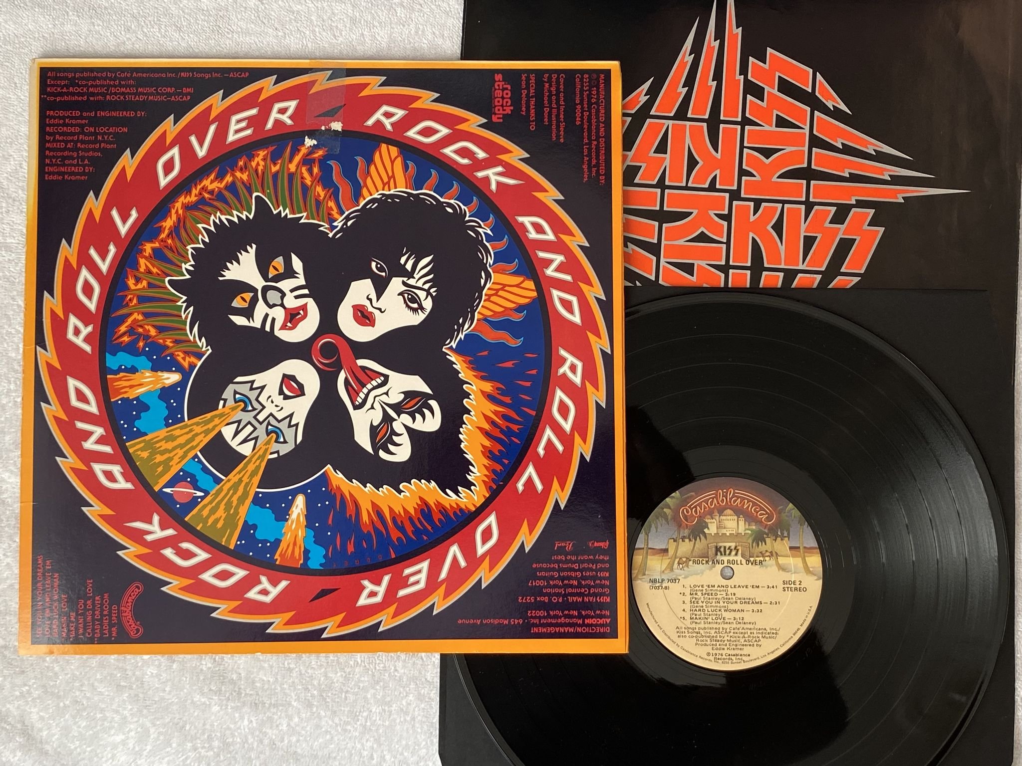 Omslagsbild för skivan KISS rock and roll over LP -76 US CASABLANCA NBLP 7037 *** stickers ***