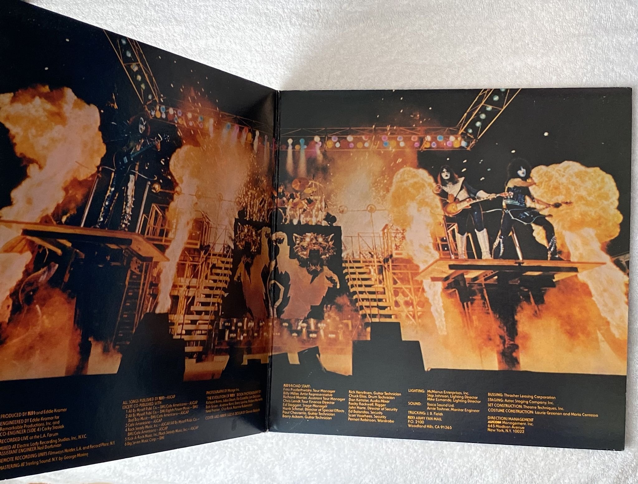 Omslagsbild för skivan KISS alive II 2xLP -77 US CASABLANCA NBLP 7076-2 *** w/ booklet ***