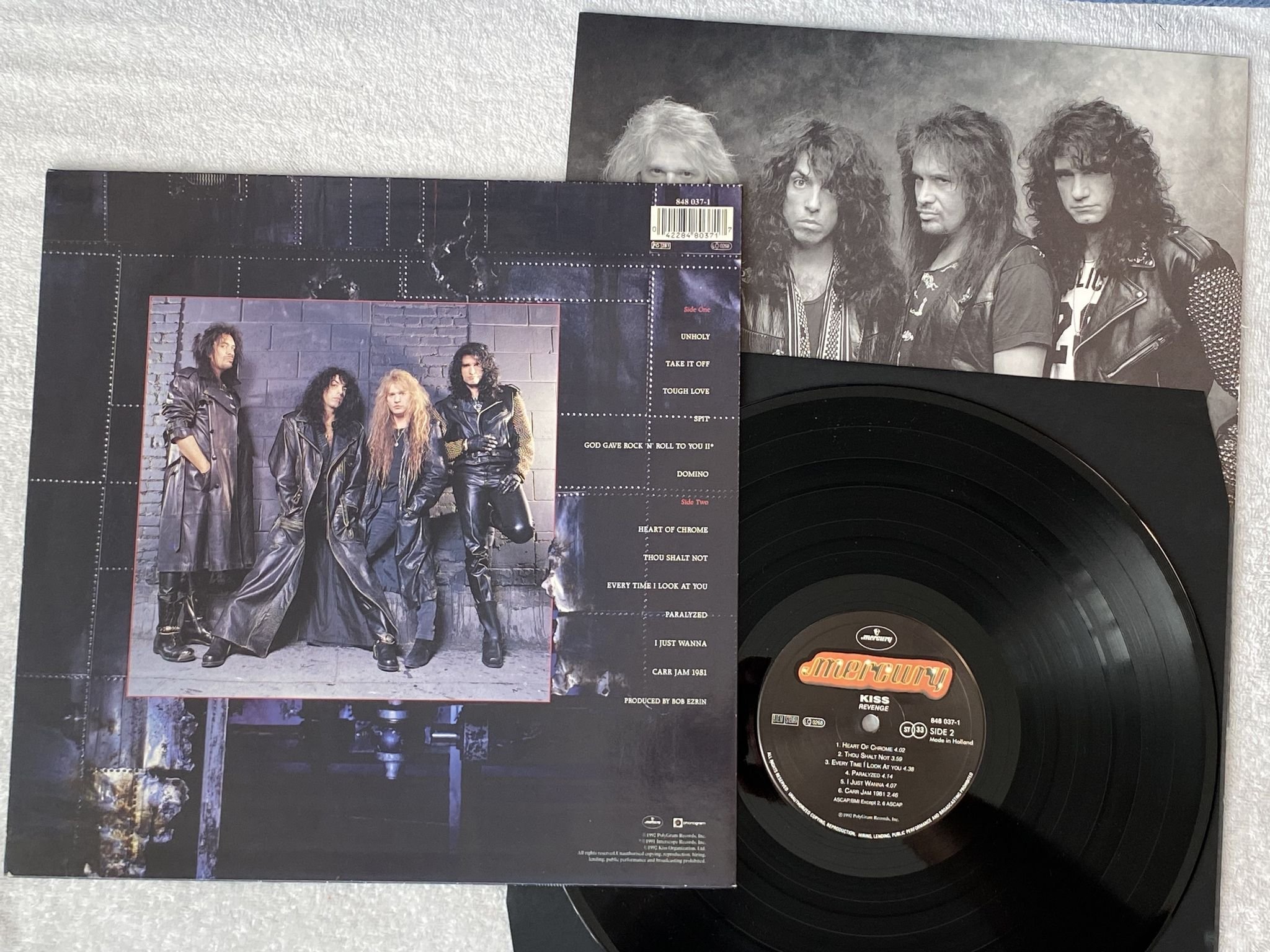Omslagsbild för skivan KISS revenge LP -92 Hol MERCURY 848 037-1 ***** R A R E *****