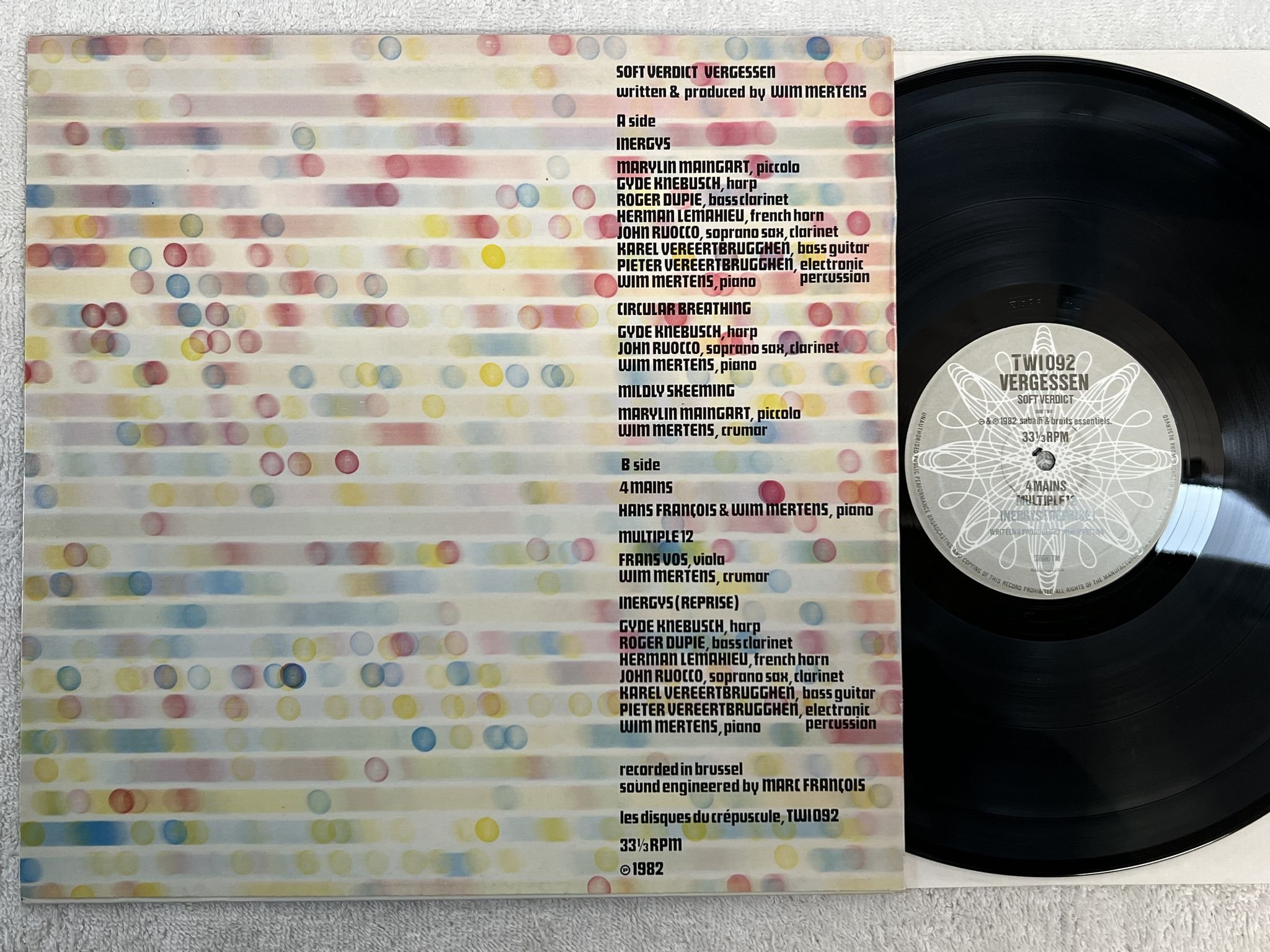 Omslagsbild för skivan SOFT VERDICT vergessen LP -85 Belgium Les Disques Du Crépuscule TWI 092