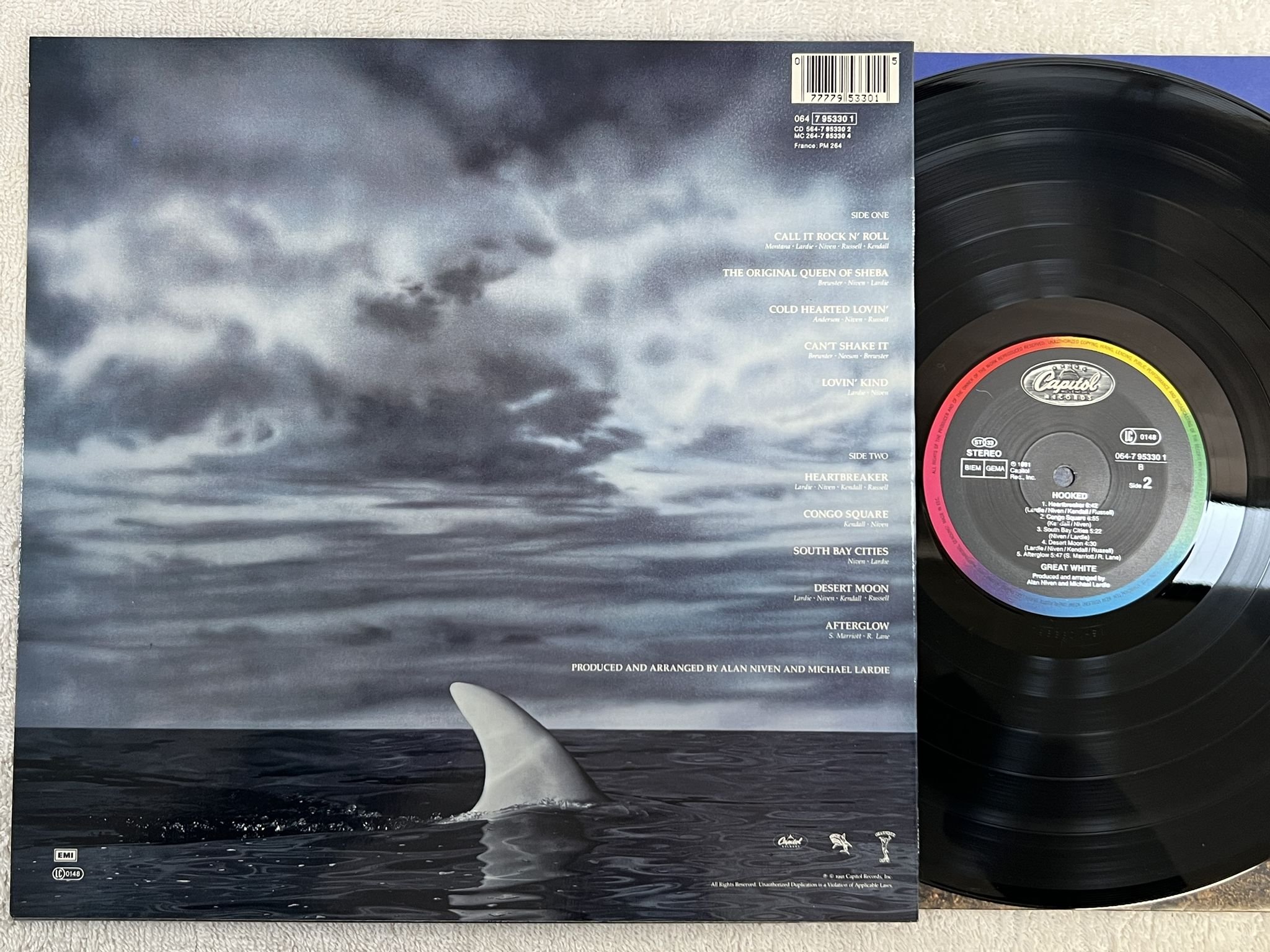 Omslagsbild för skivan GREAT WHITE hooked LP -91 CAPITOL 064-7 95330 1