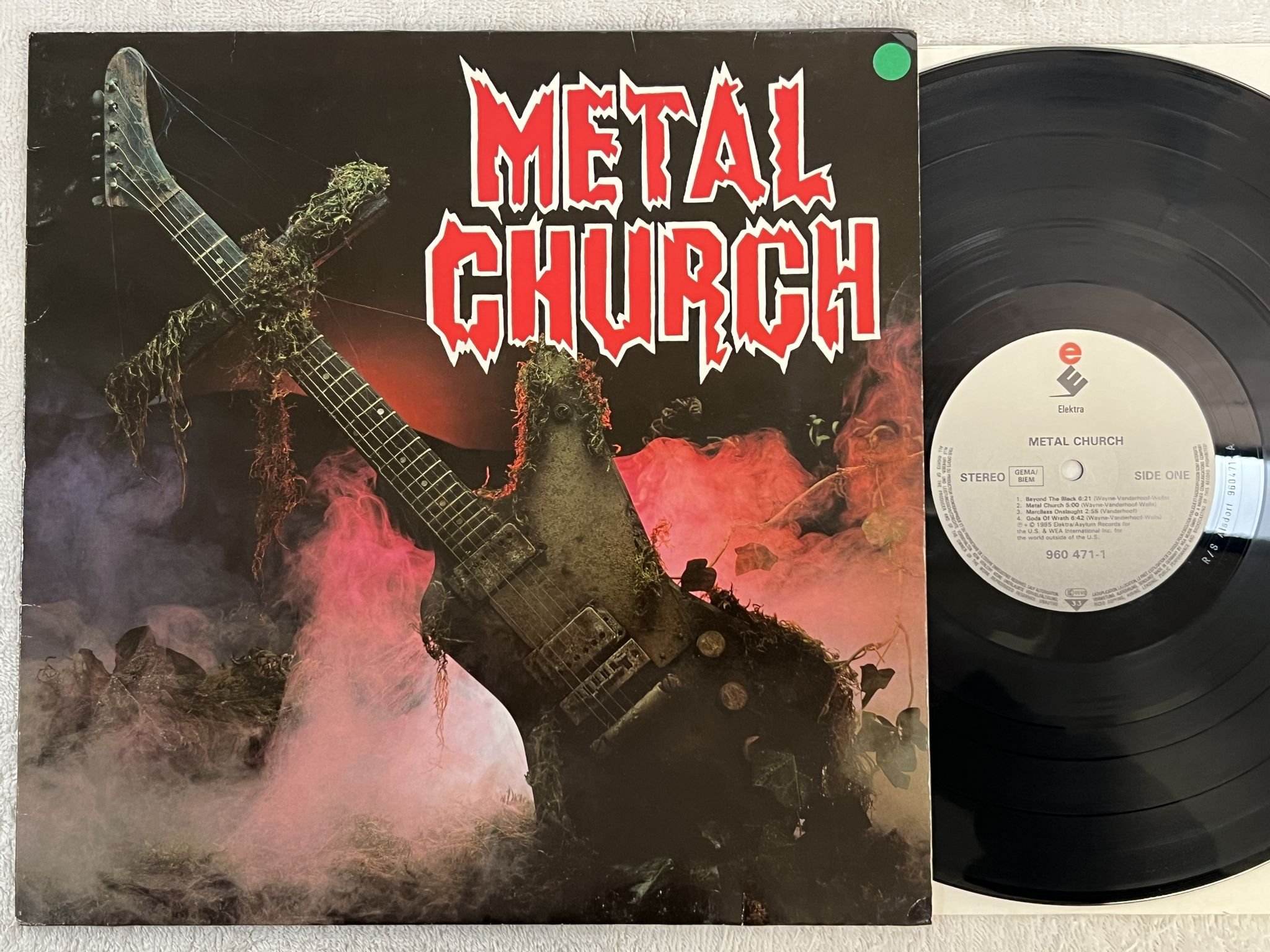 Omslagsbild för skivan METAL CHURCH s/t LP -85 Ger ELEKTRA 960 471-1