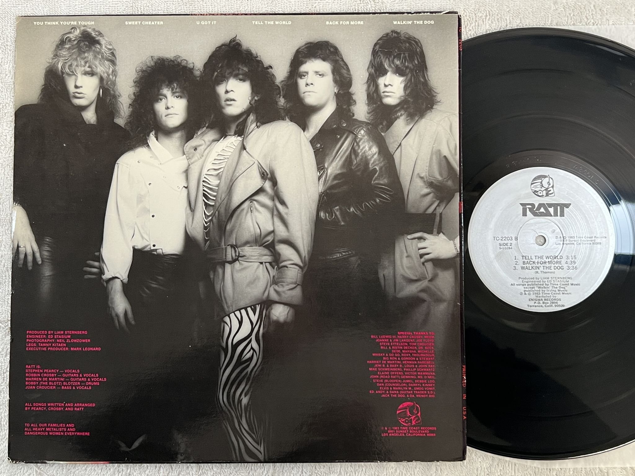 Omslagsbild för skivan RATT s/t LP -83 US TIME COAST TC-2203 *** Silver label ***