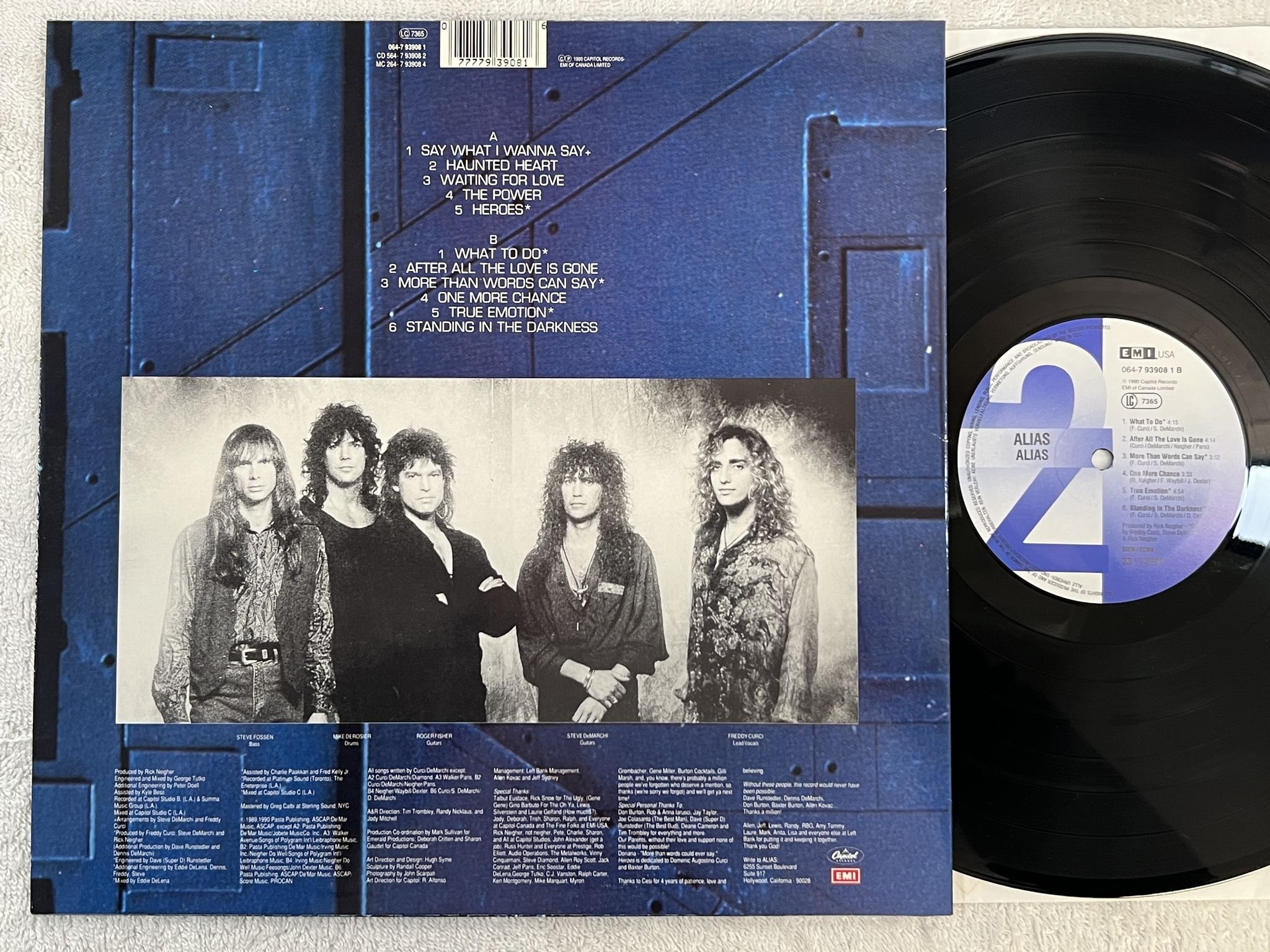 Omslagsbild för skivan ALIAS s/t LP -90 Ger EMI USA 064-7 93908 1