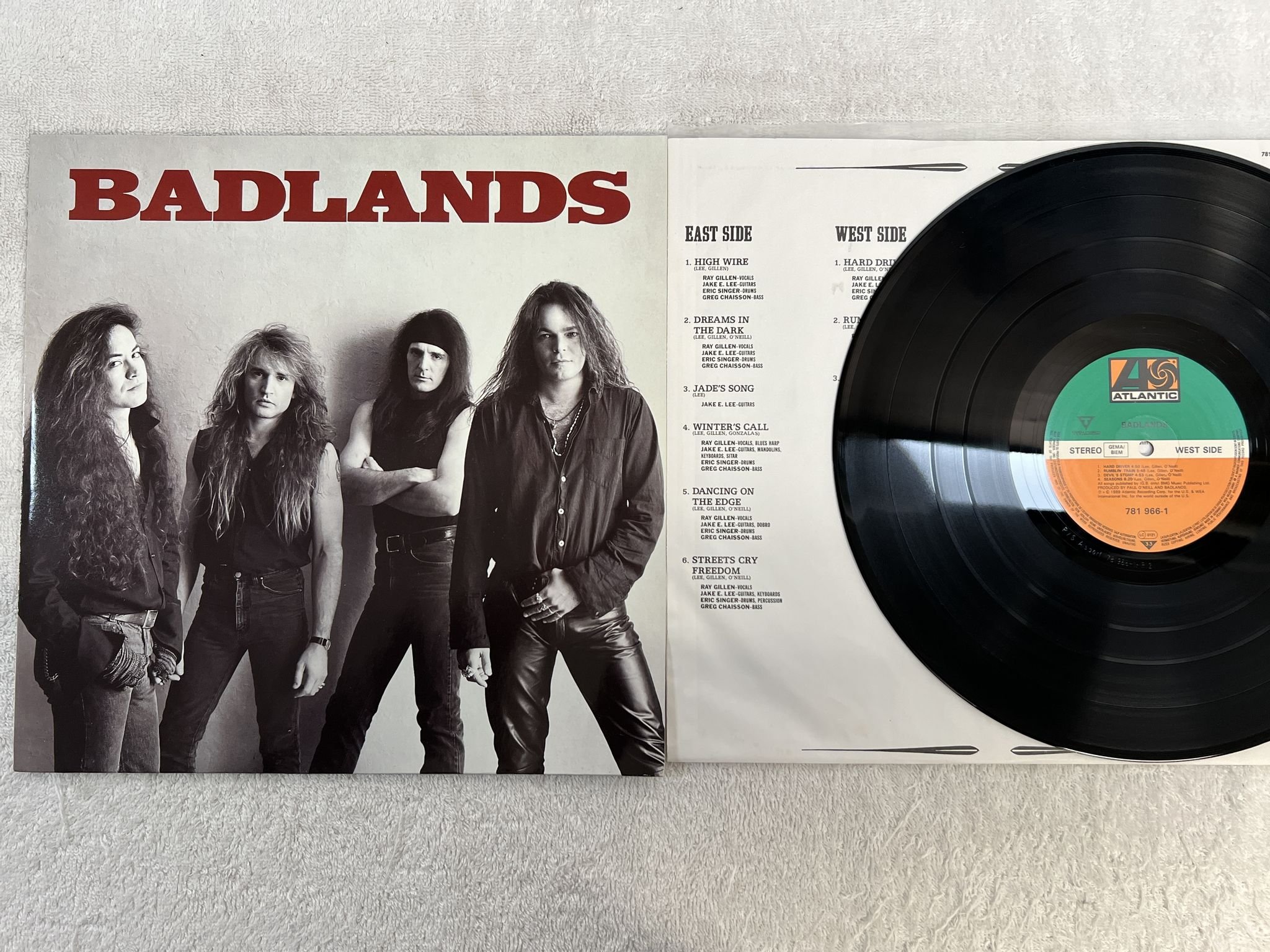 Omslagsbild för skivan BADLANDS s/t LP -89 Ger ATLANTIC 781 966-1