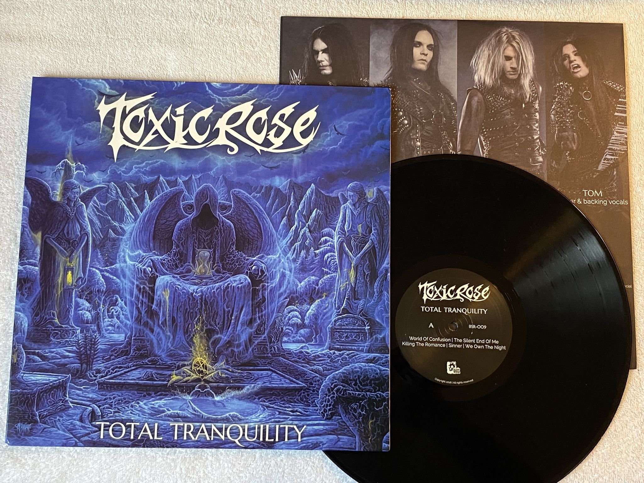 Omslagsbild för skivan TOXICROSE total tranquility LP 2016 BURNING SKULL BSR009