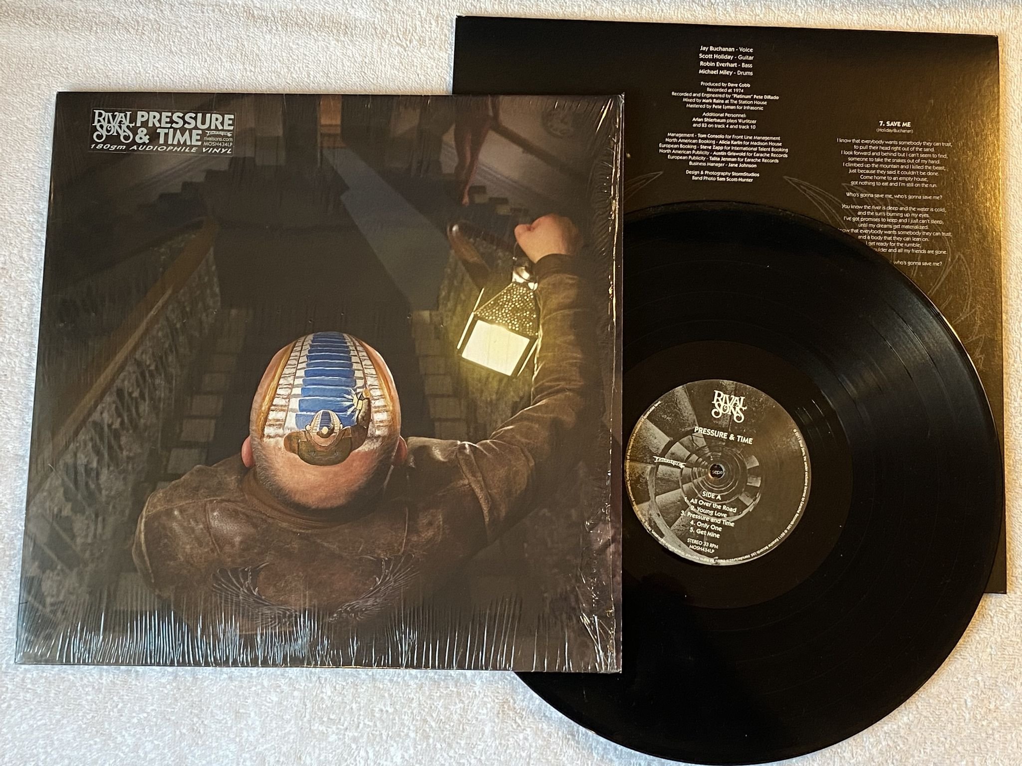 Omslagsbild för skivan RIVAL SONS Pressure & Time LP 2011 EARACHE MOSH434LP