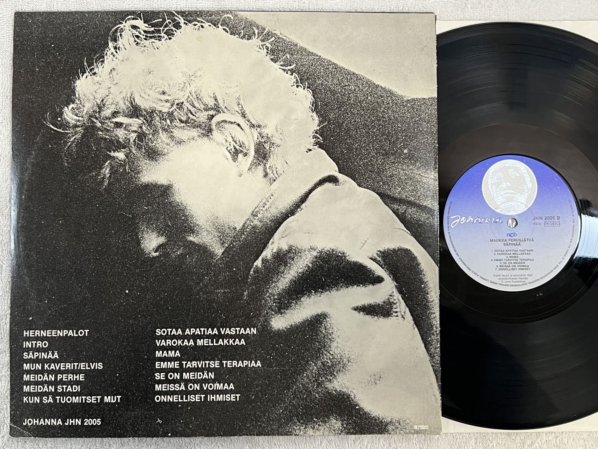 Omslagsbild för skivan MAUKKA PERUSJÄTKÄ Säpinää LP -80 Finland JOHANNA JHN 2005 *** PUNK ***