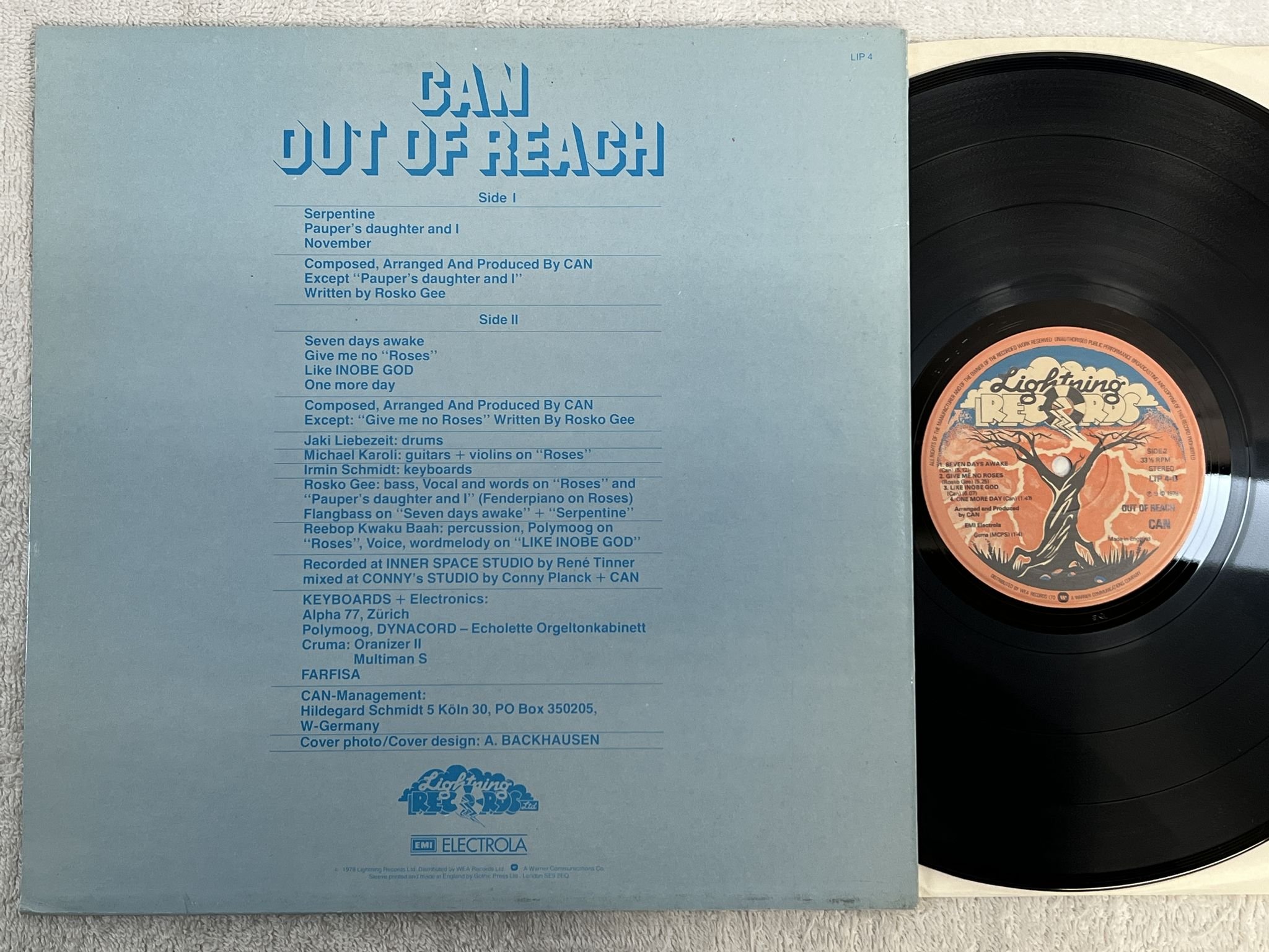 Omslagsbild för skivan CAN out of reach LP -78 UK LIGHTNING LIP 4 *** Krautrock ***