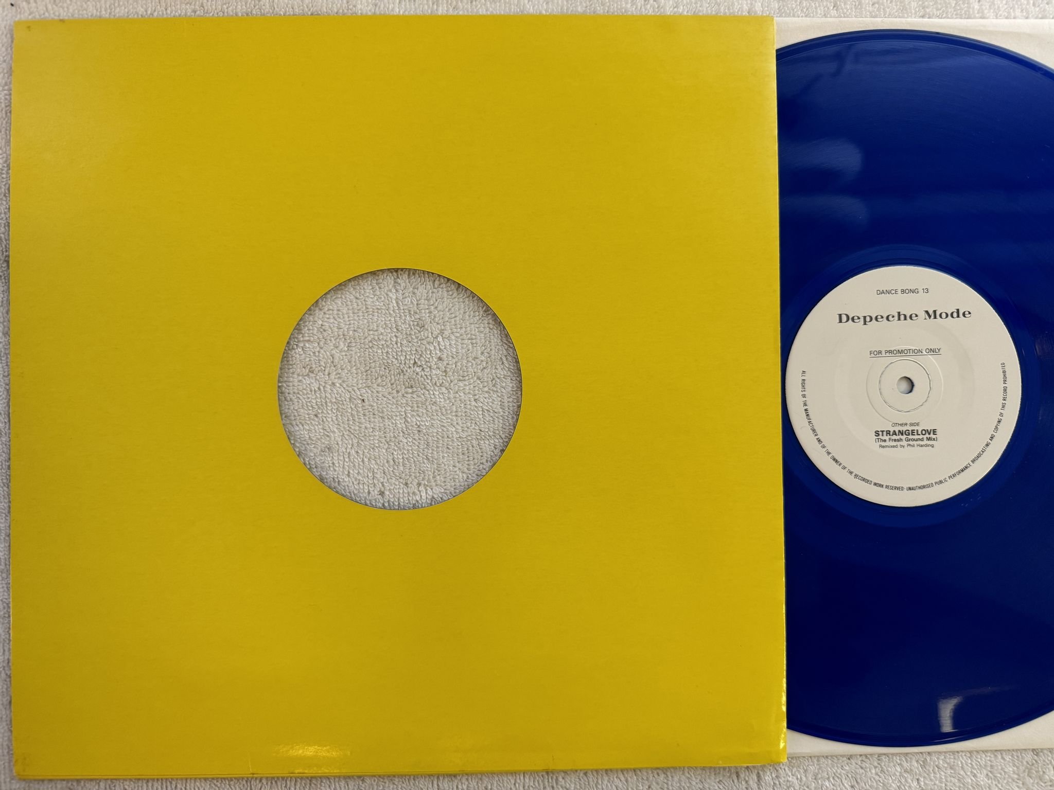 Omslagsbild för skivan DEPECHE MODE strangelove 12" -87 DANCE BONG 13 *** BLUE VINYL ***