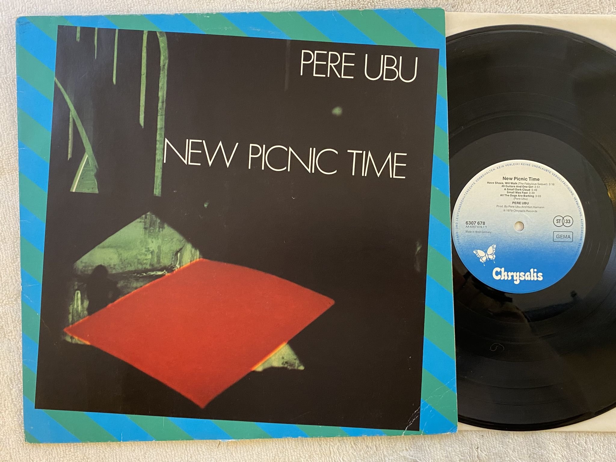 Omslagsbild för skivan PERE UBU new picnic time LP -79 Ger CHRYSALIS 6307 678 *** NEW WAVE ***