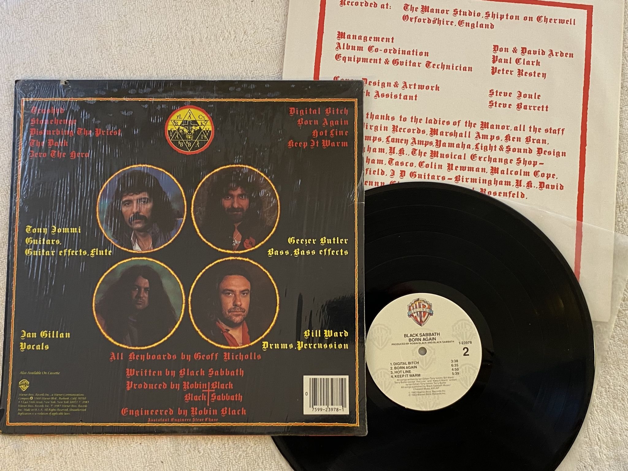 Omslagsbild för skivan BLACK SABBATH born again LP -83 US WARNER BROS 1-23978