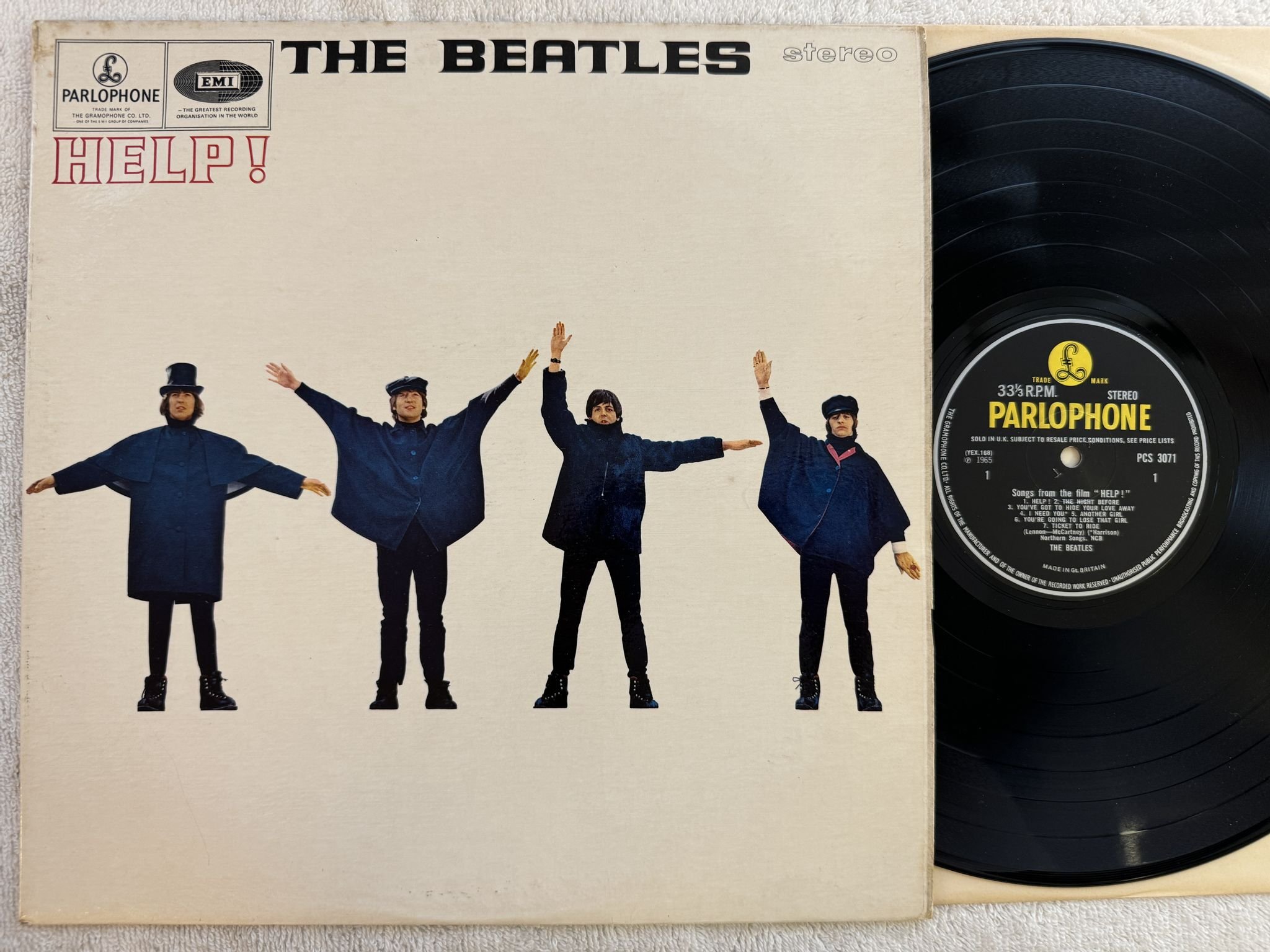 Omslagsbild för skivan THE BEATLES help! LP -65 UK PARLOPHONE PCS 3071