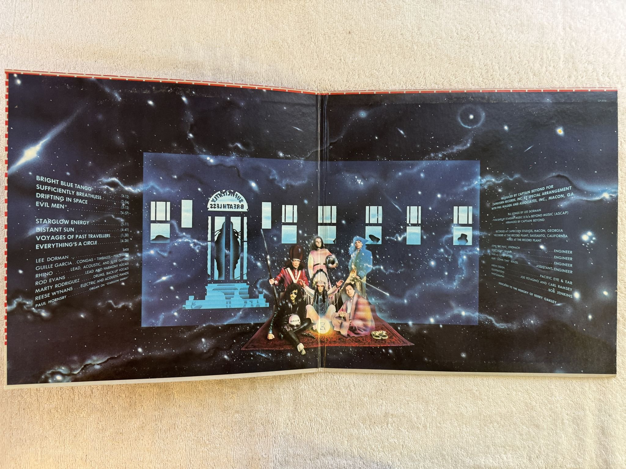 Omslagsbild för skivan CAPTAIN BEYOND sufficiently breathless LP -73 US CAPRICORN CP 0115