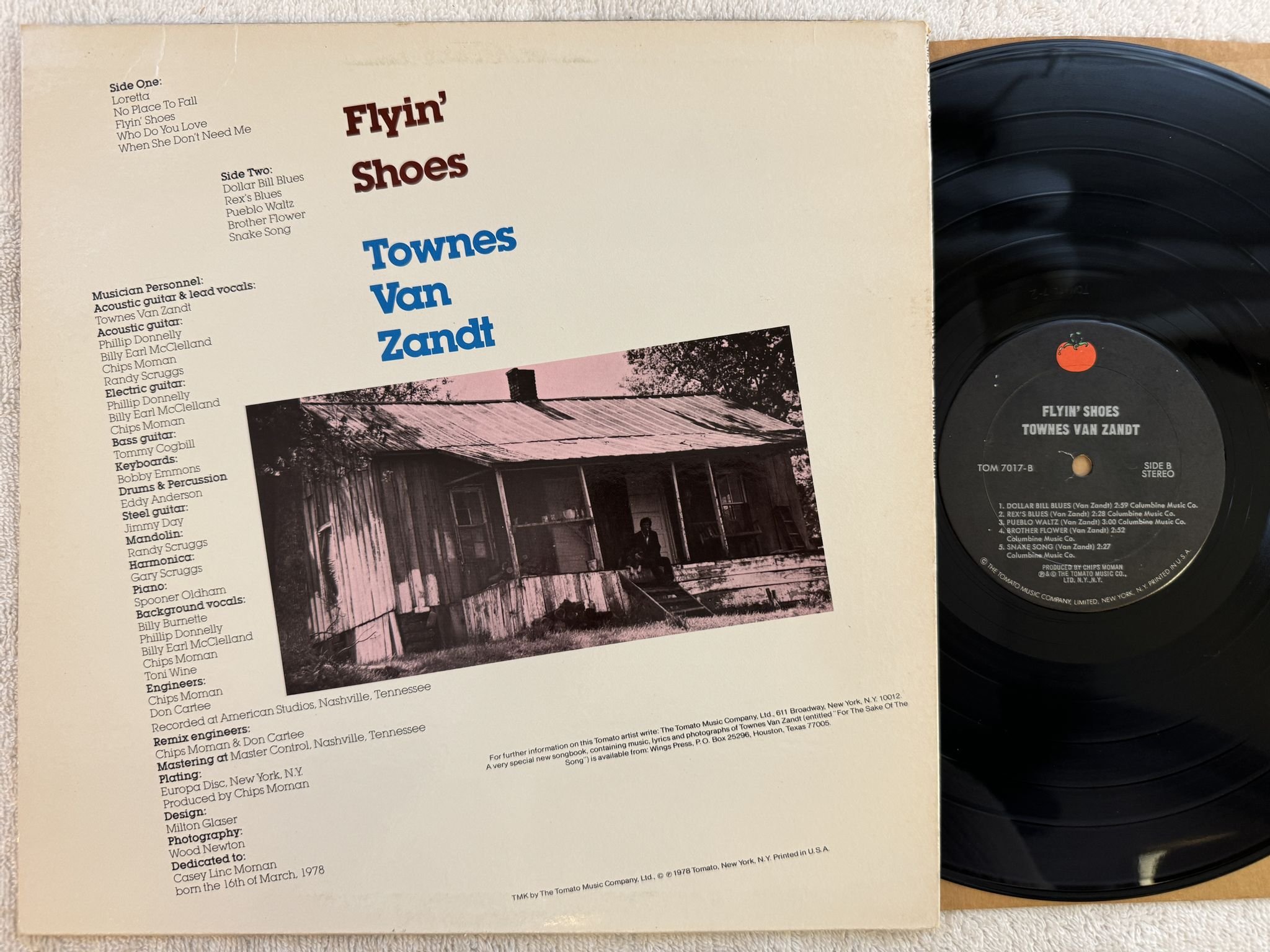 Omslagsbild för skivan TOWNES VAN ZANDT Flyin' Shoes LP -78 US TOMATO TOM-7017