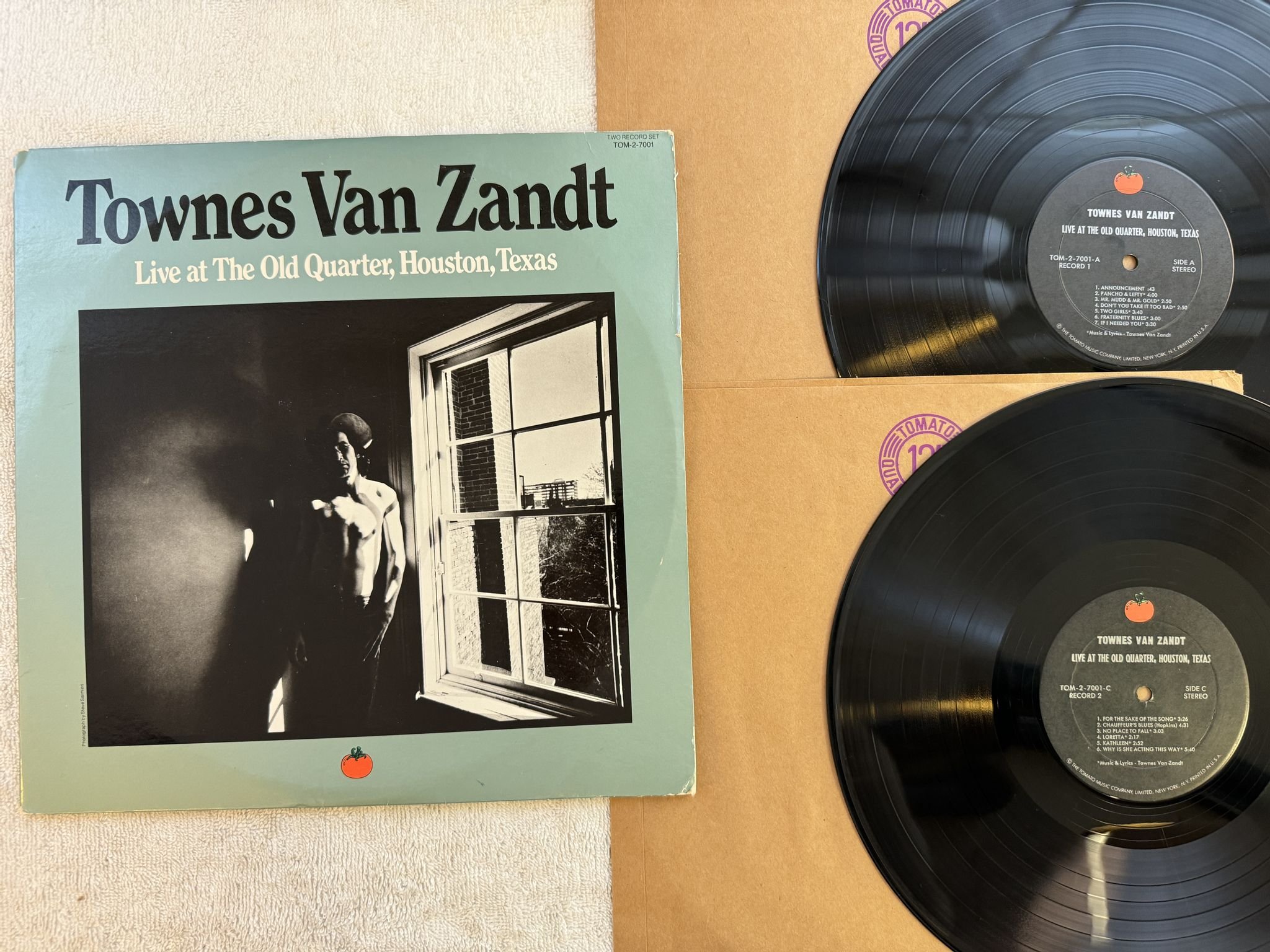 Omslagsbild för skivan TOWNES VAN ZANDT Live At The Old Quarter, Houston 2xLP -77 US TOMATO TOM-2-7001