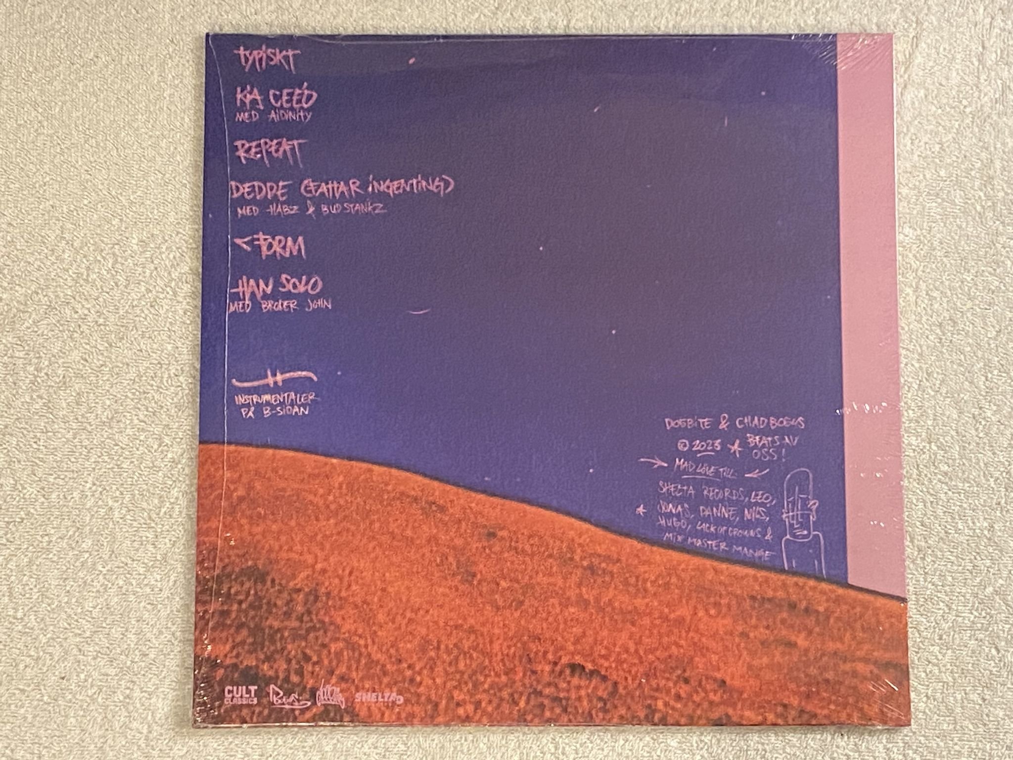 Omslagsbild för skivan DOGBITE & CHAD BOGUS <Form 12"ep 2023 Swe SHELTA