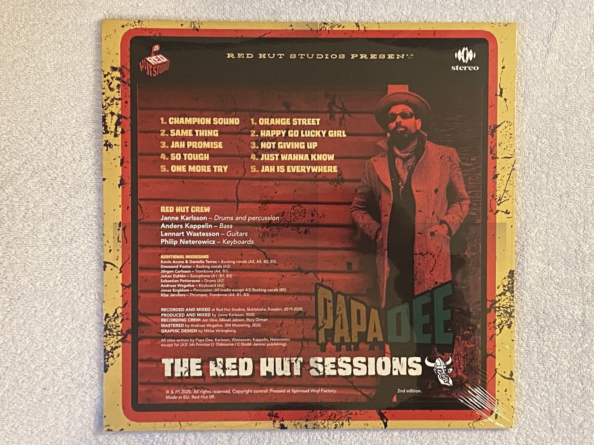 Omslagsbild för skivan PAPA DEE The Red Hut Sessions LP 2020 Swe RED HUT 09