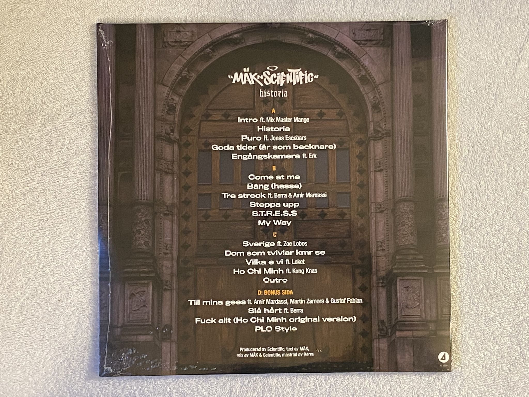 Omslagsbild för skivan MÄK N SCIENTIFIC Historia 2xLP 2021 Swe *** Private press swedish rap ***