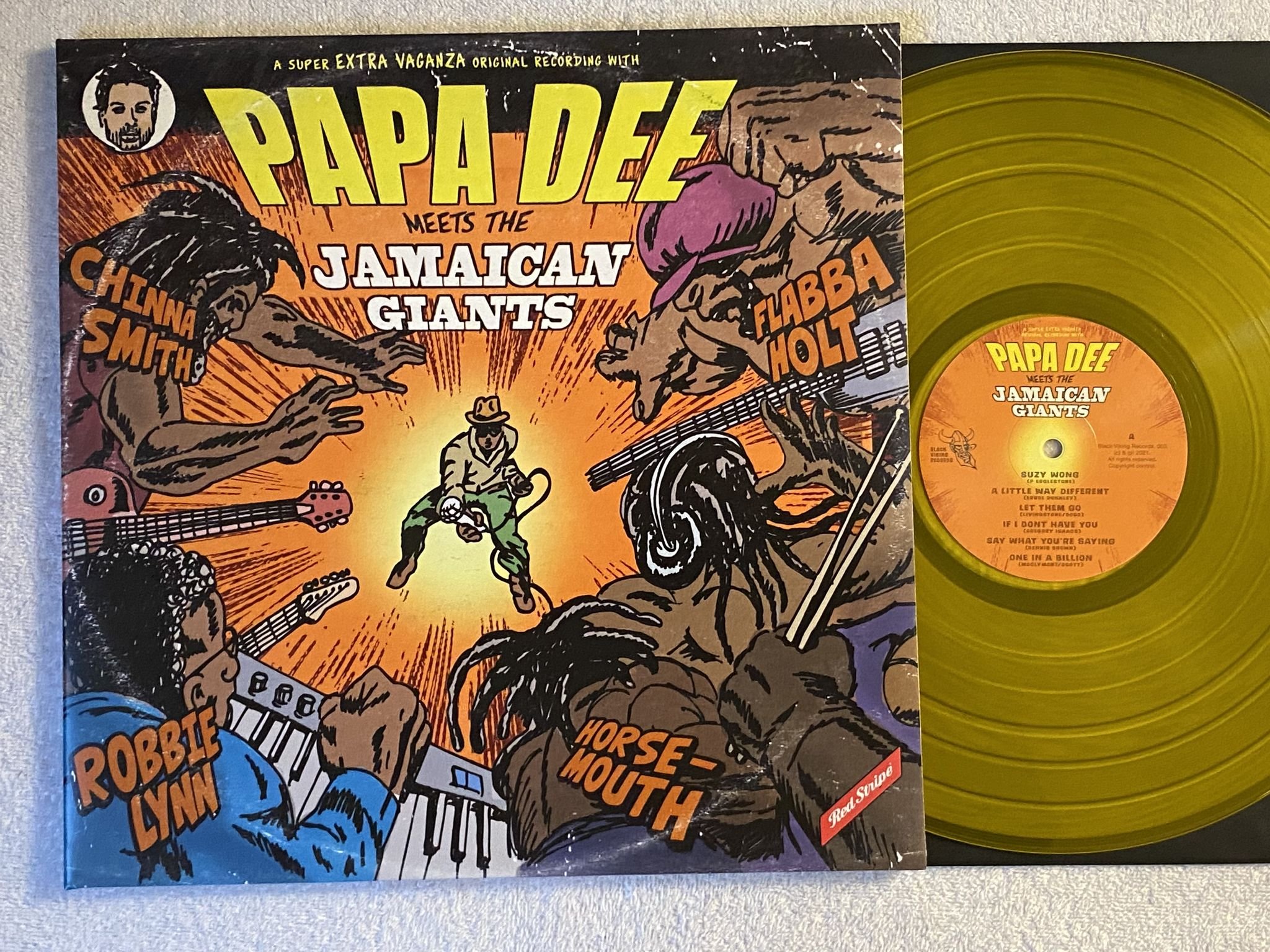 Omslagsbild för skivan PAPA DEE meets THe Jamaican Giants Vs Internal Dread – In Dub LP BLACK VIKING