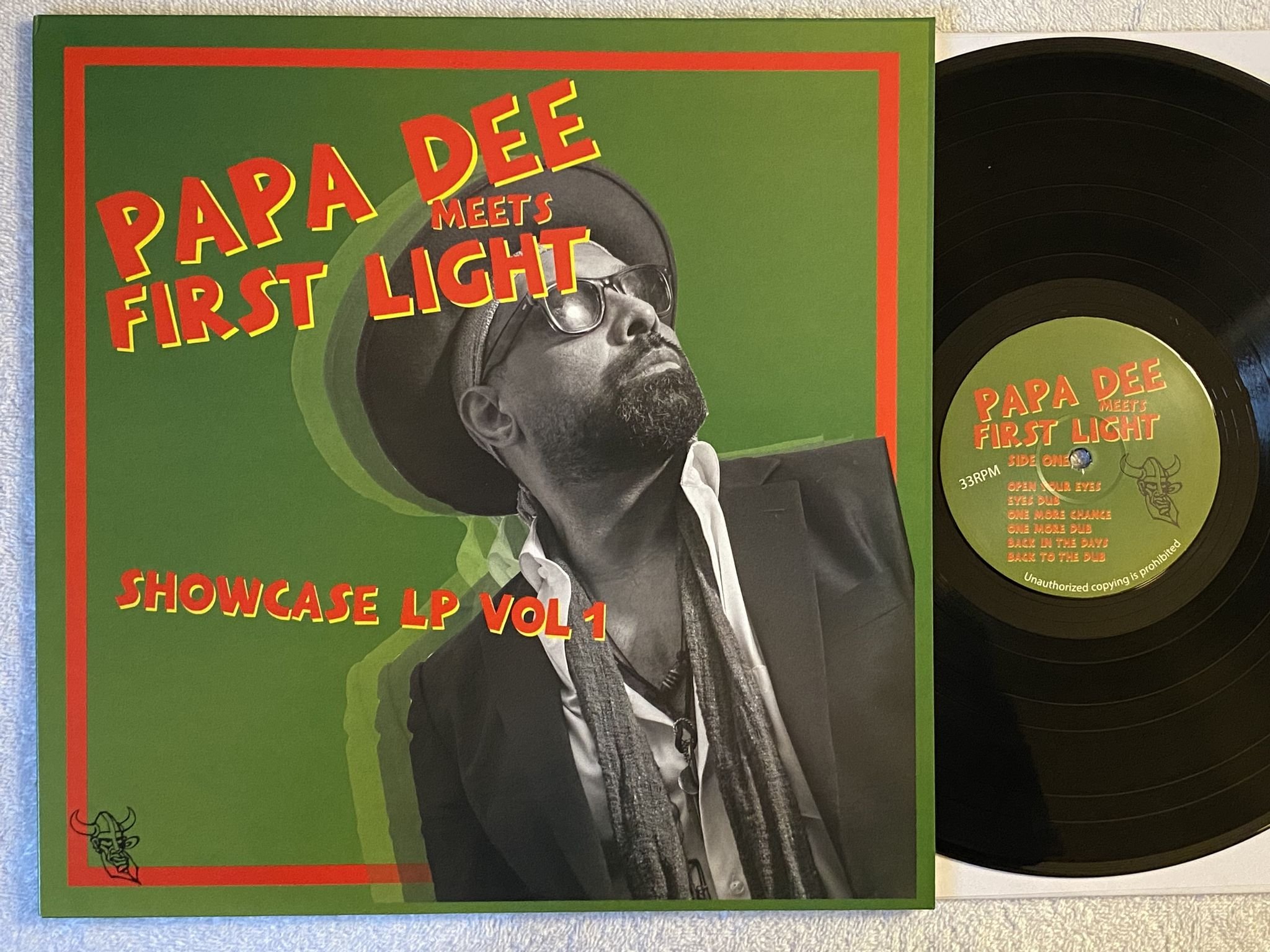Omslagsbild för skivan PAPA DEE meets First Light - Showcase LP Vol 1 LP 2018 BLACK VIKING BVR2