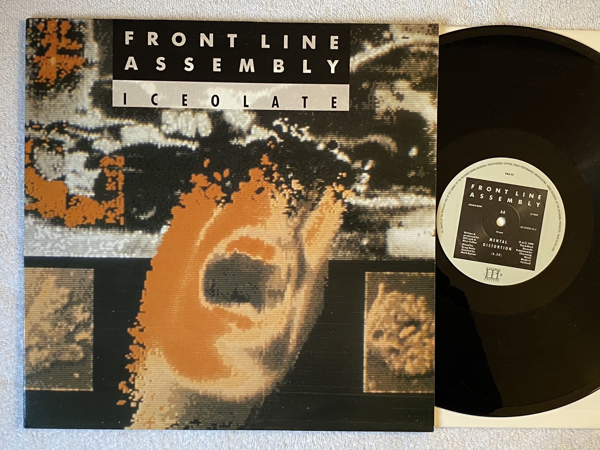 Omslagsbild för skivan FRONT LINE ASSEMBLY Iceolate 12" -90 THIRD MIND TMS 52