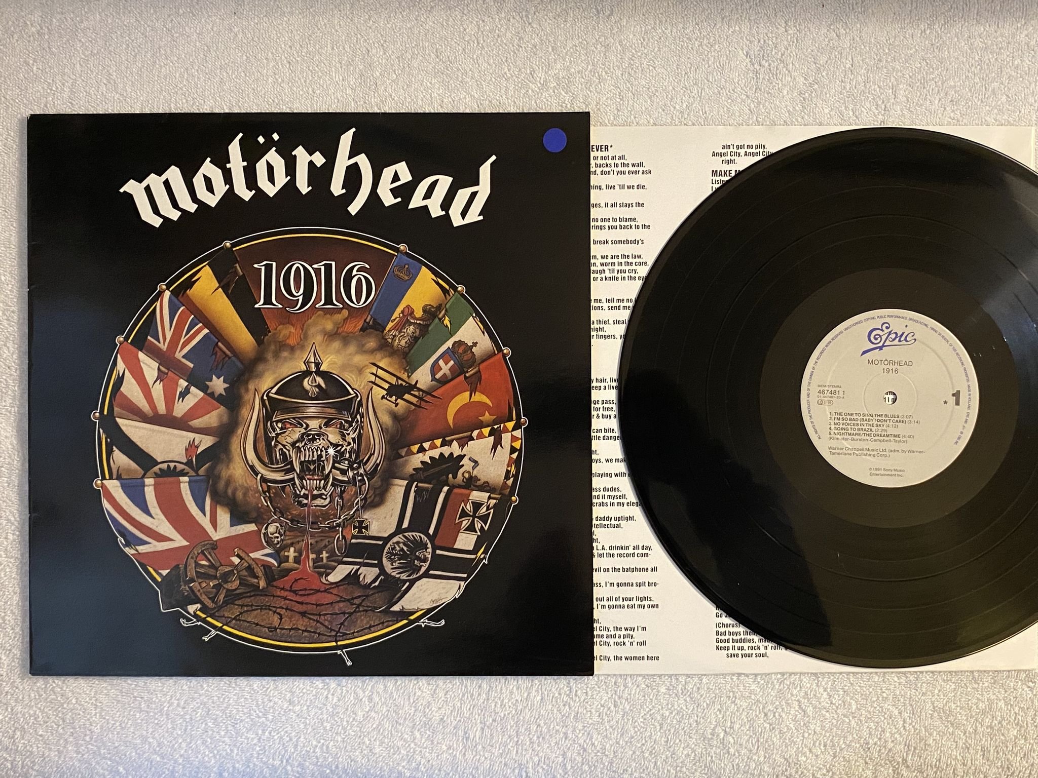 Omslagsbild för skivan MOTÖRHEAD 1916 LP -91 Hol EPIC 4674811