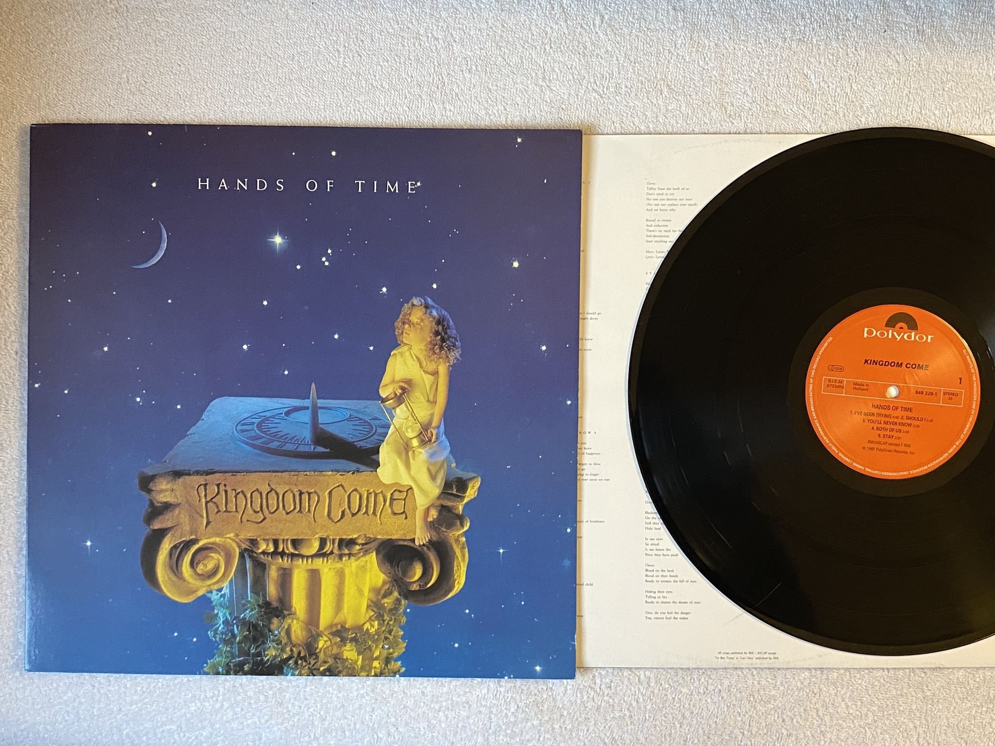 Omslagsbild för skivan KINGDOM COME hands of time LP -91 Hol POLYDOR 849 329-1