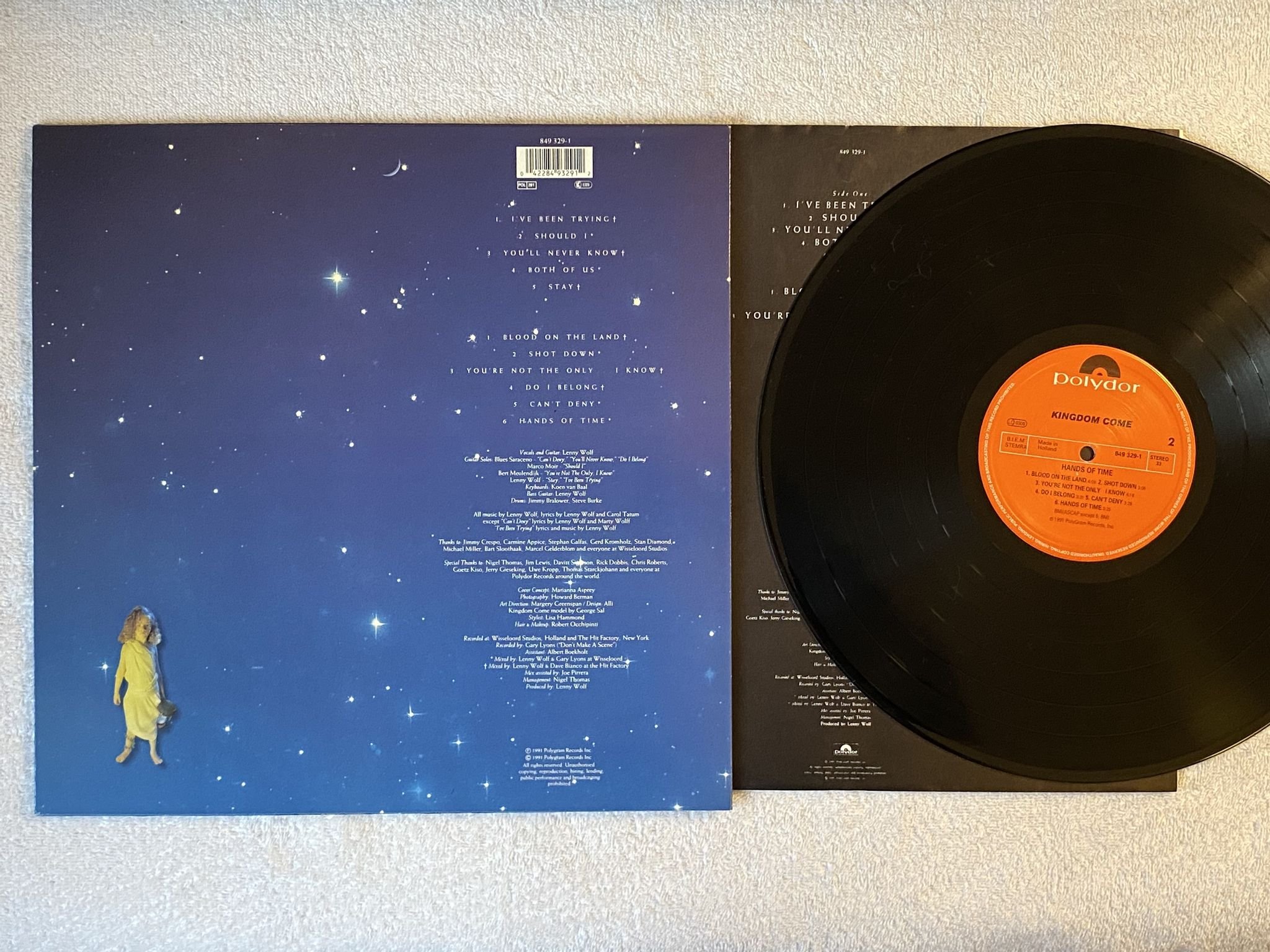 Omslagsbild för skivan KINGDOM COME hands of time LP -91 Hol POLYDOR 849 329-1