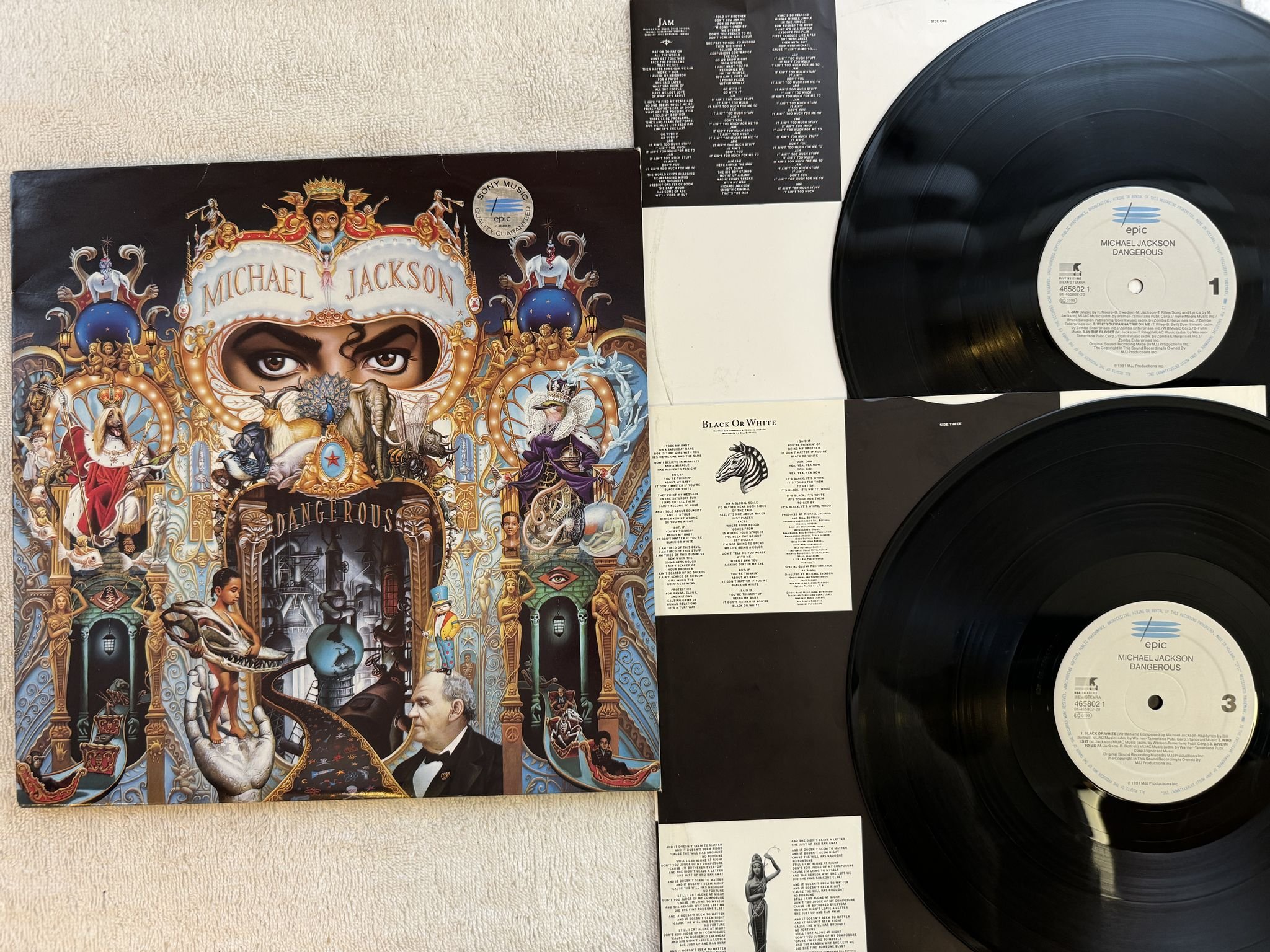 Omslagsbild för skivan MICHAEL JACKSON dangerous 2xLP -91 EPIC 4658021