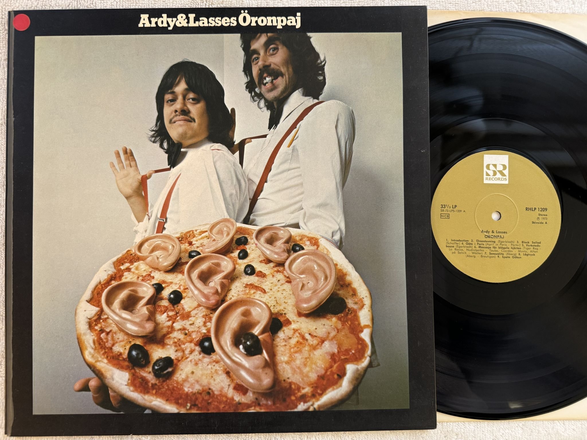 Omslagsbild för skivan ARDY STRÜWER & LASSE ÅBERG Ardy & Lasses Öronpaj LP -73 Swe SR RHLP 1209