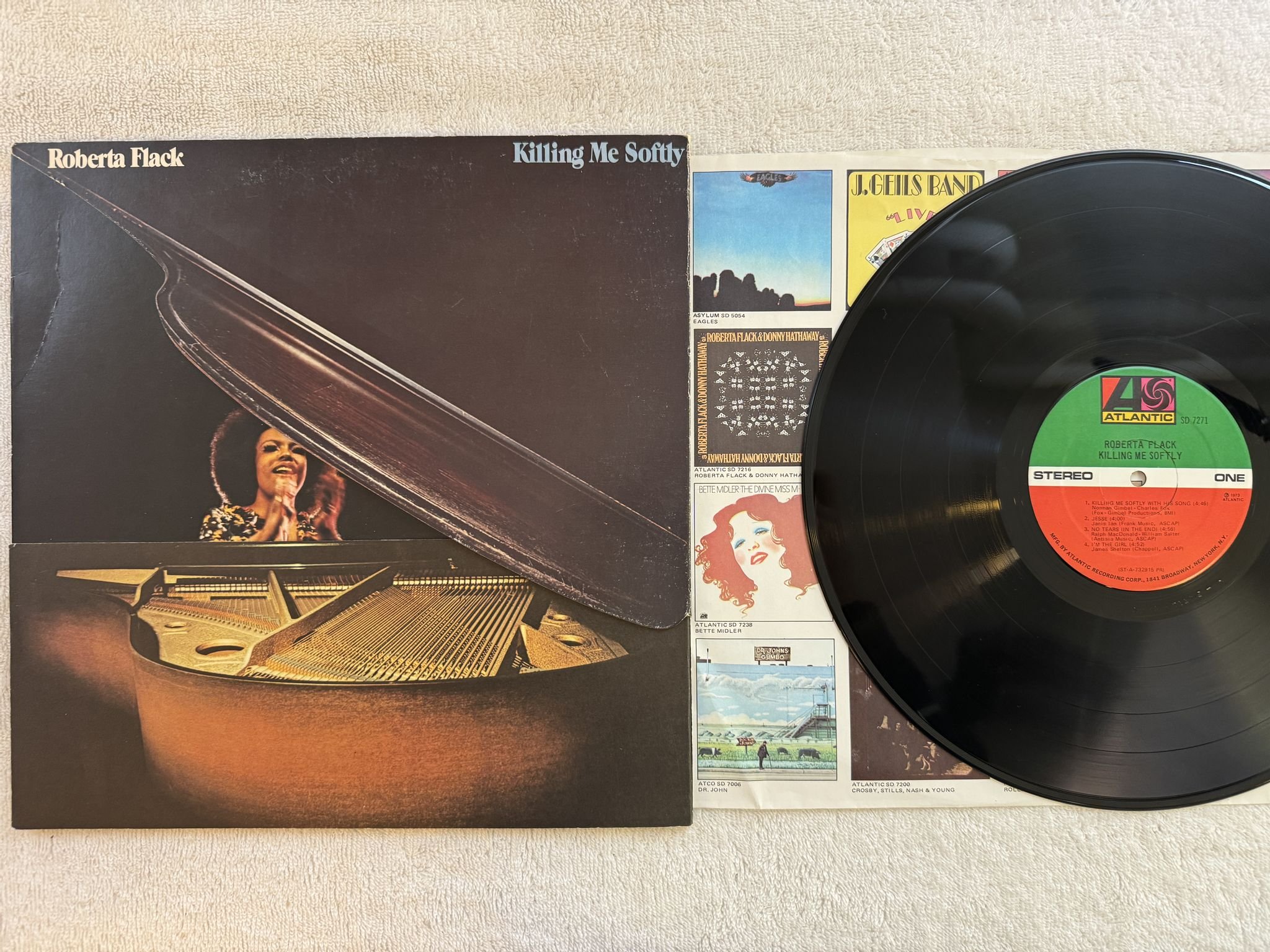 Omslagsbild för skivan ROBERTA FLACK killing me softly LP -73 US ATLANTIC SD 7271