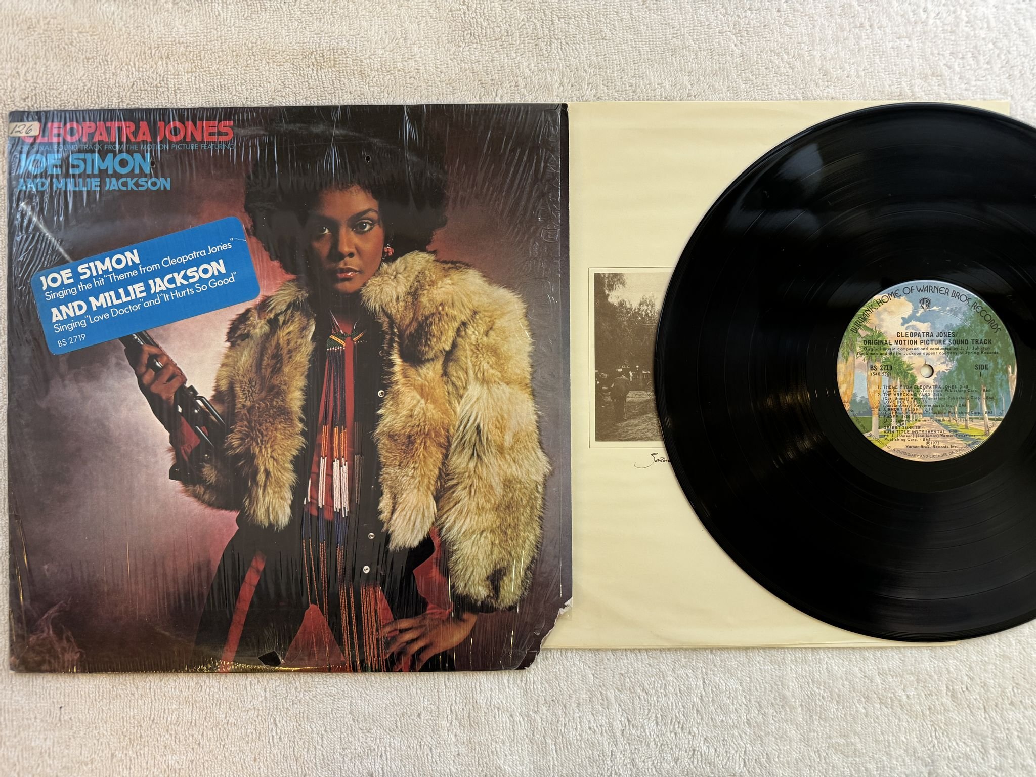 Omslagsbild för skivan V/A Cleopatra Jones LP -73 US WARNER BROS BS 2719 *** BLAXPLOITATION ***