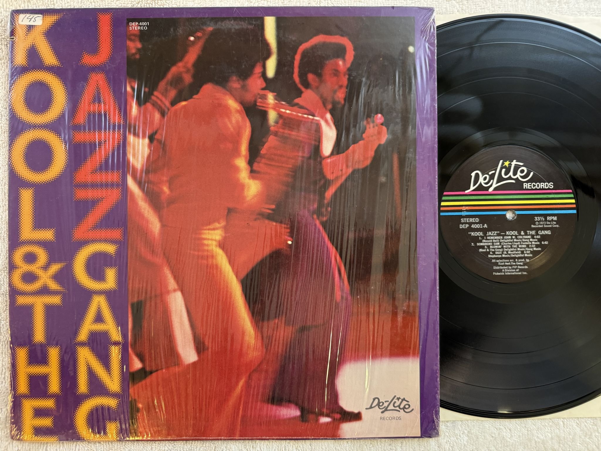 Omslagsbild för skivan KOOL AND THE GANG kool jazz LP -73 US DE-LITE DEP 4001