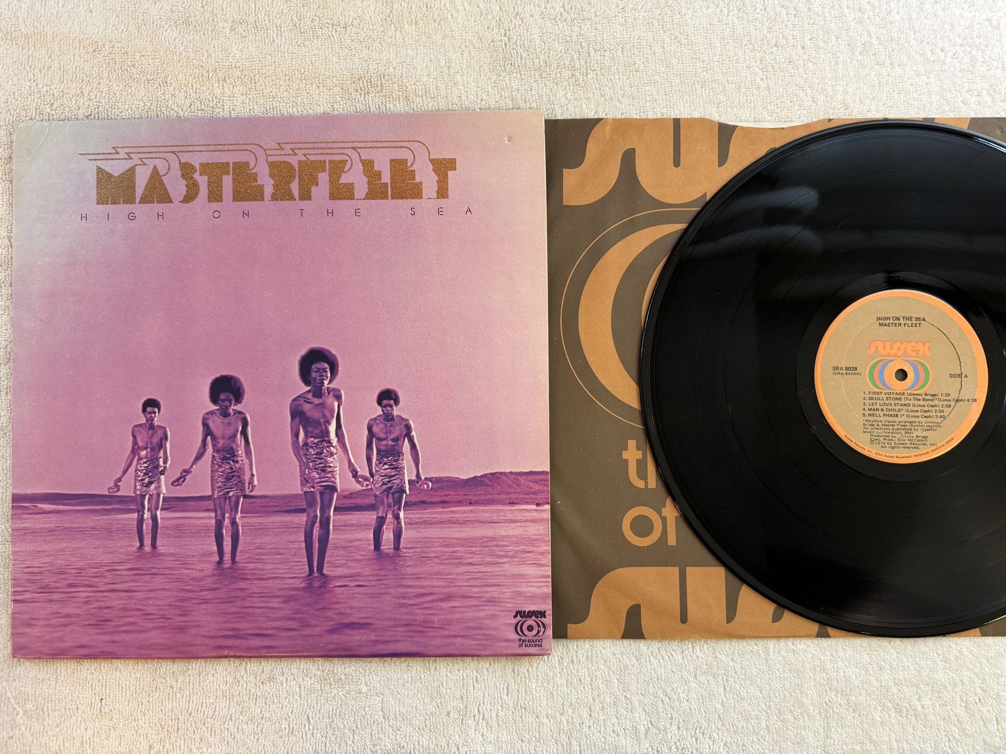 Omslagsbild för skivan MASTERFLEET high on the sea LP -73 US SUSSEX SRA 8026