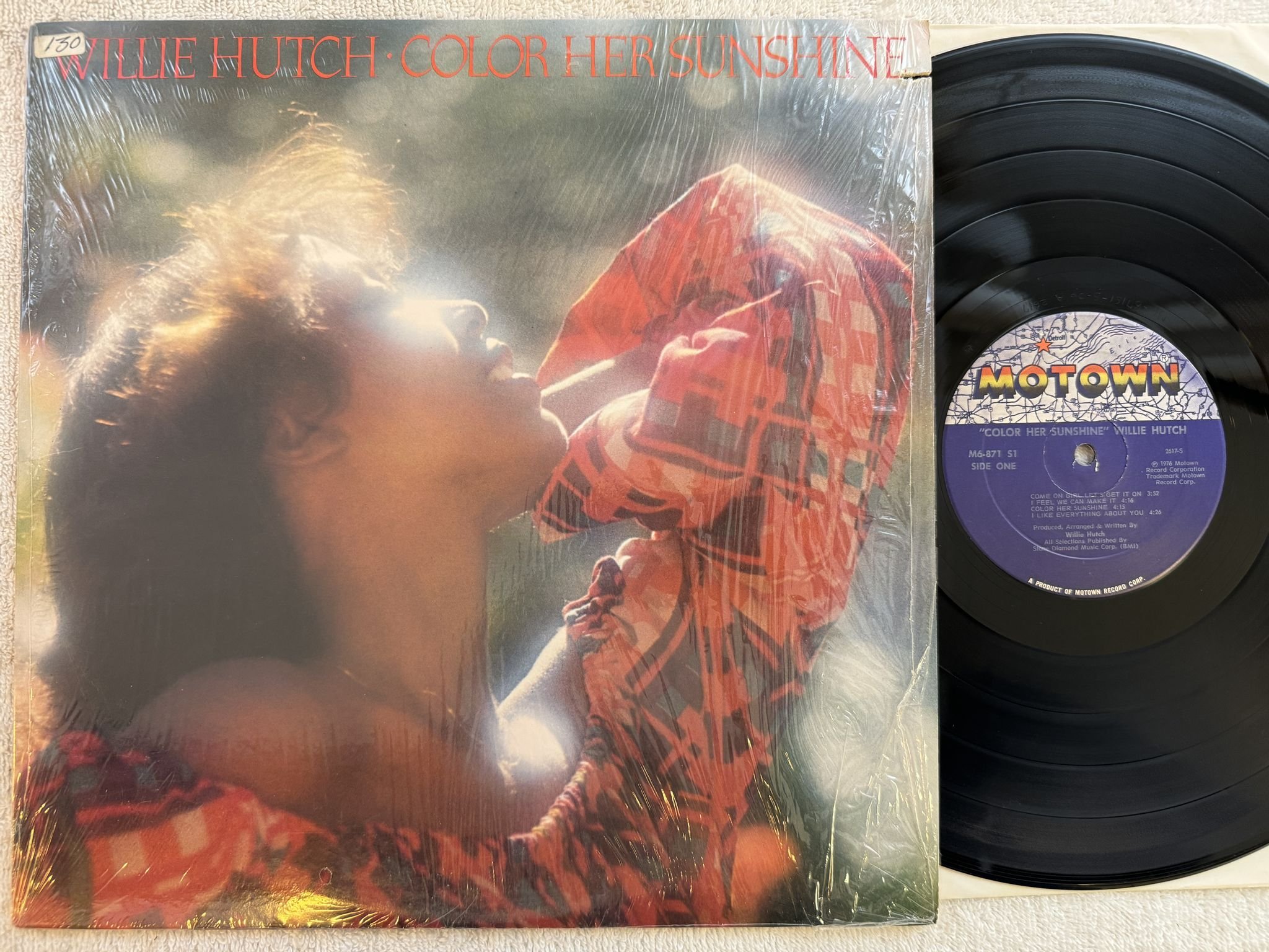 Omslagsbild för skivan WILLIE HUTCH color her sunshine LP -76 US MOTOWN m6-871 s1